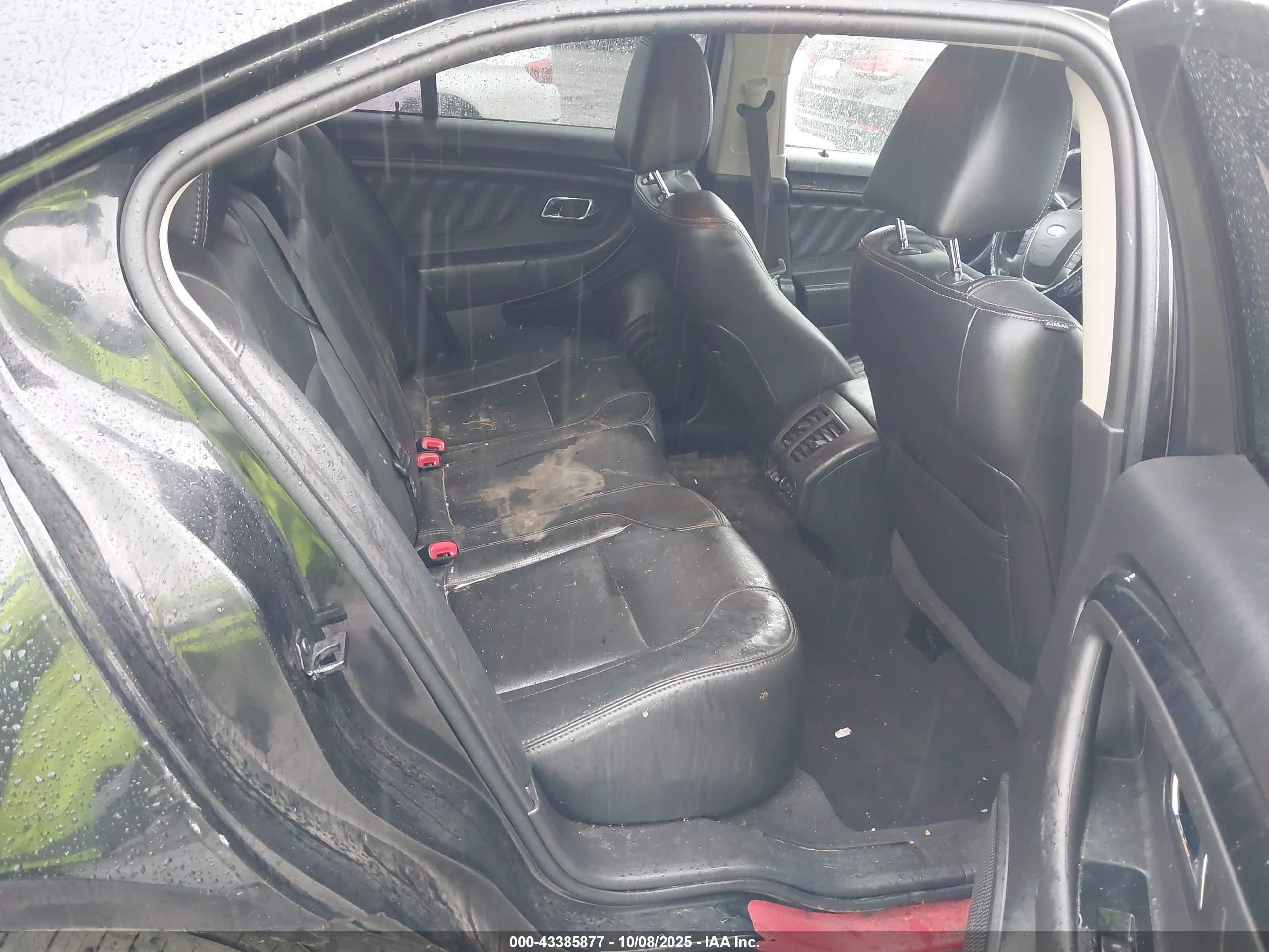 FORD TAURUS image 8