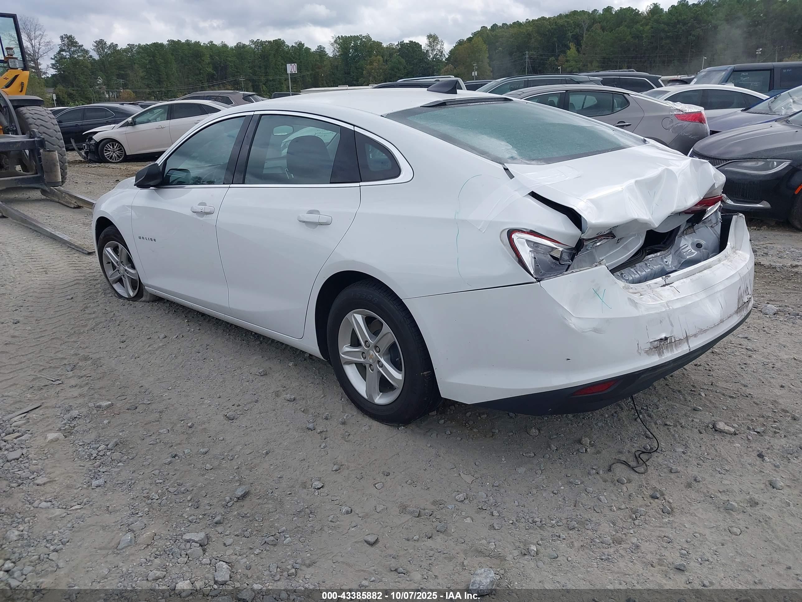 CHEVROLET MALIBU image 3