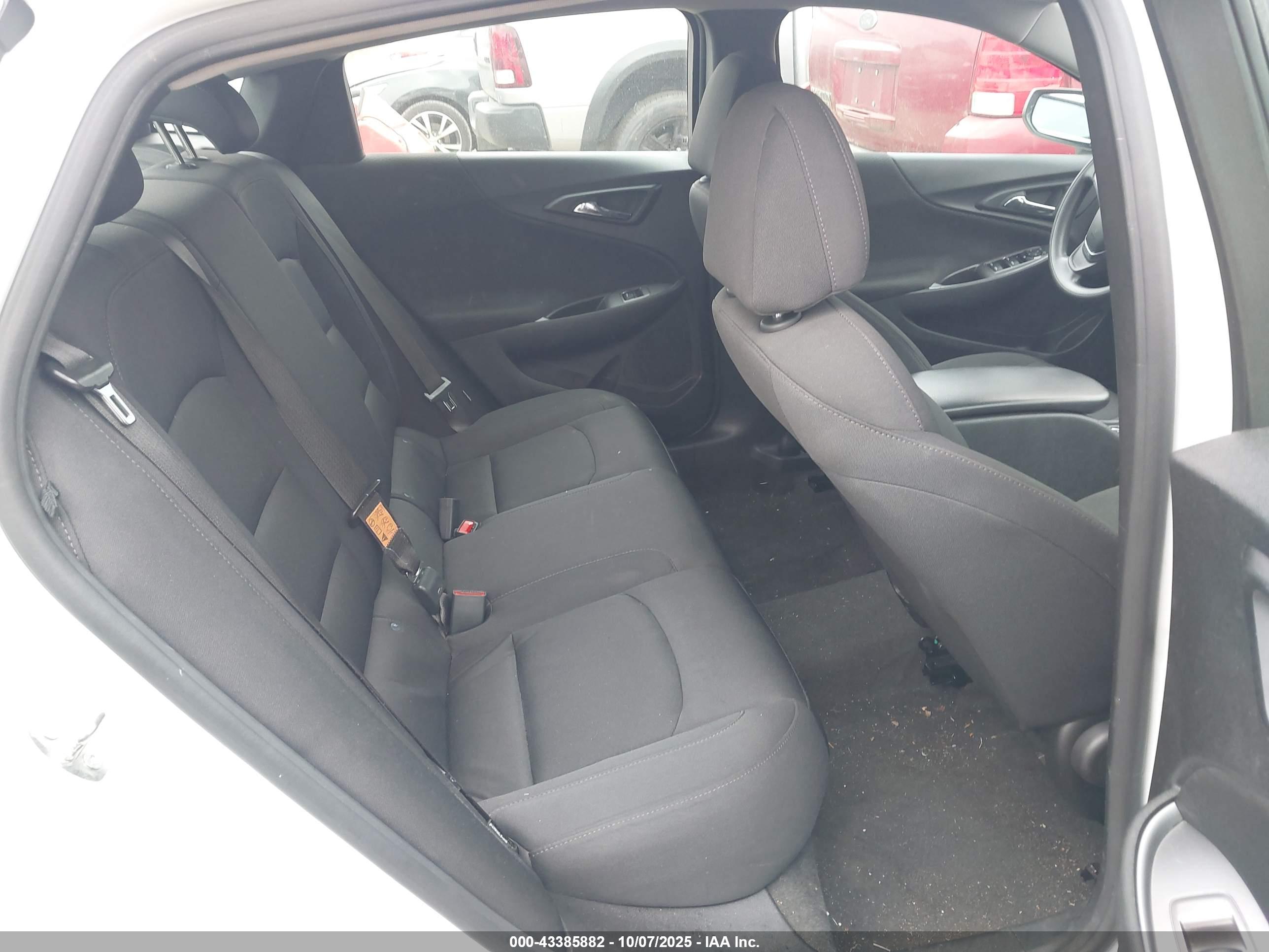 CHEVROLET MALIBU image 8