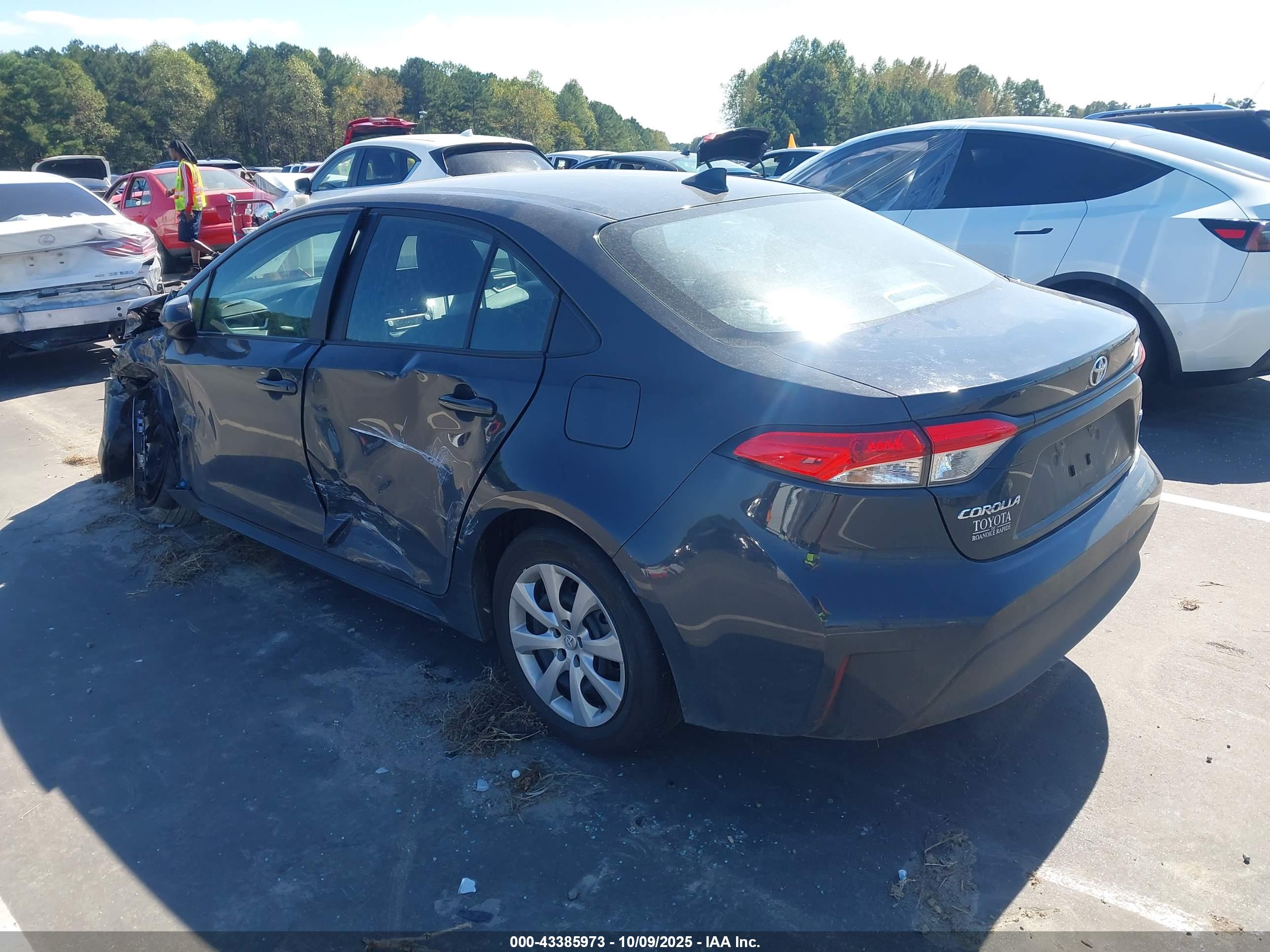 TOYOTA COROLLA image 3