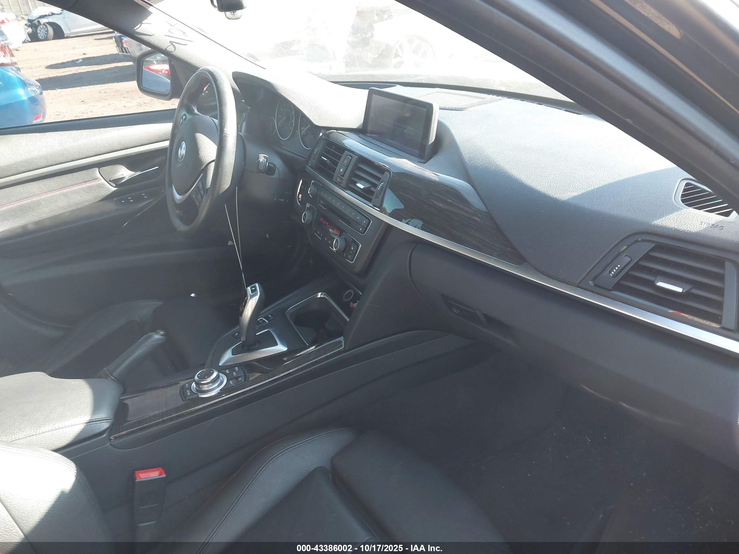 BMW 335I image 5