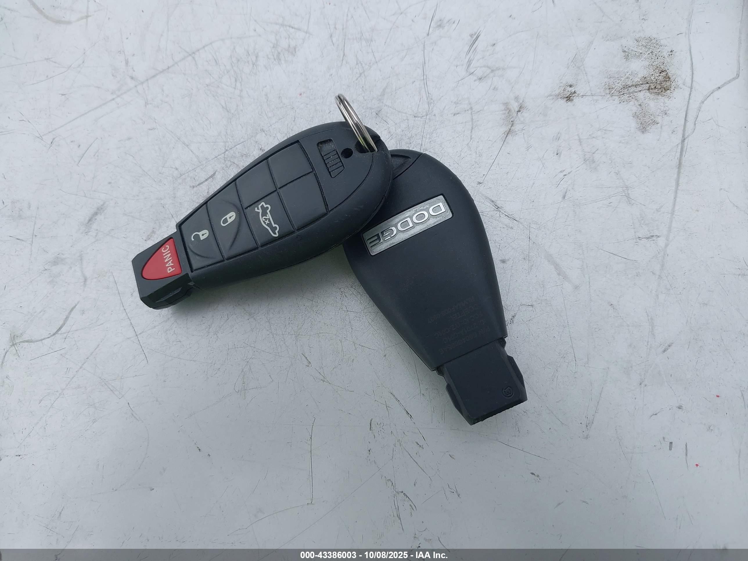 DODGE CHALLENGER image 11