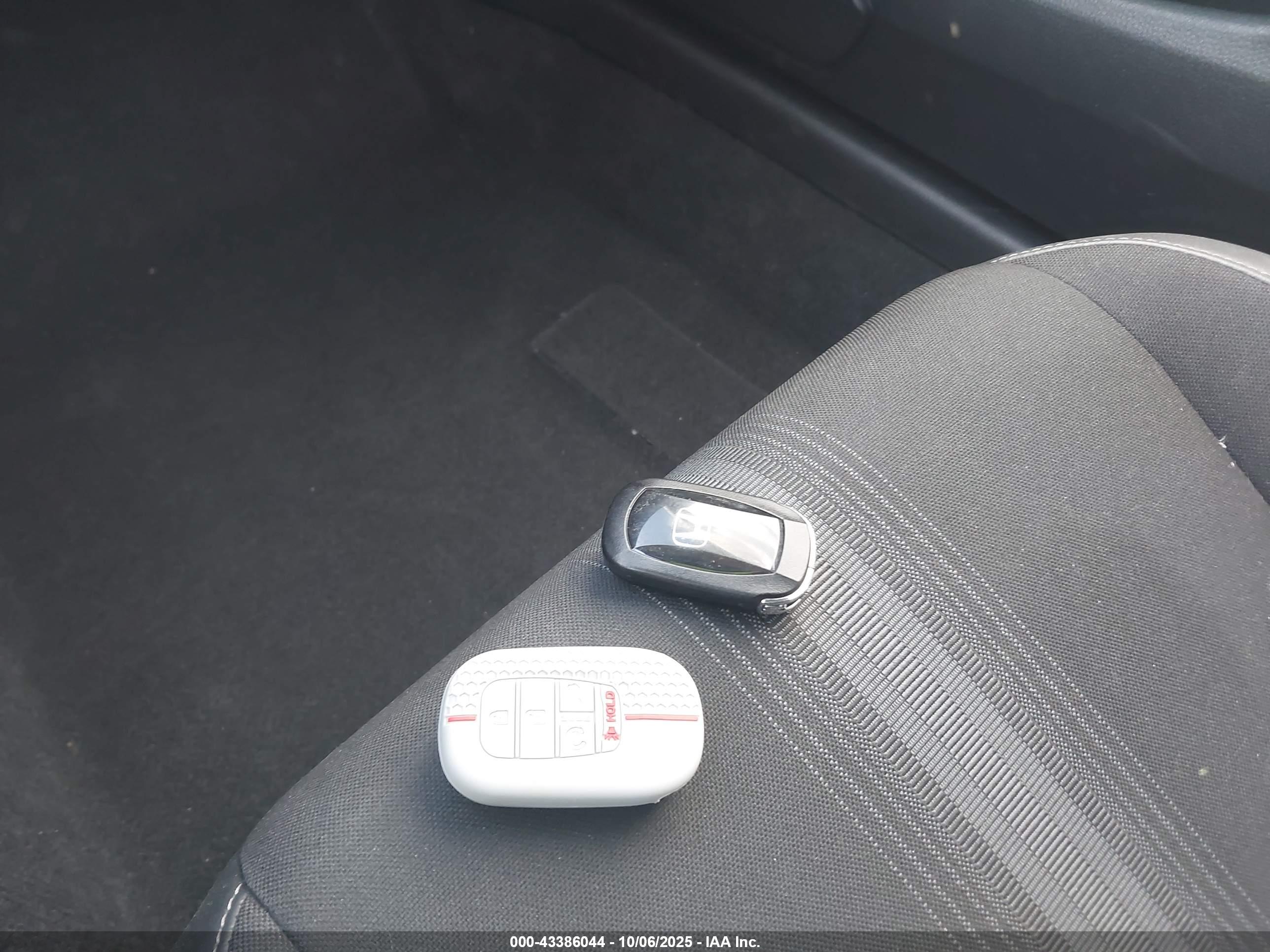 HONDA CIVIC image 11
