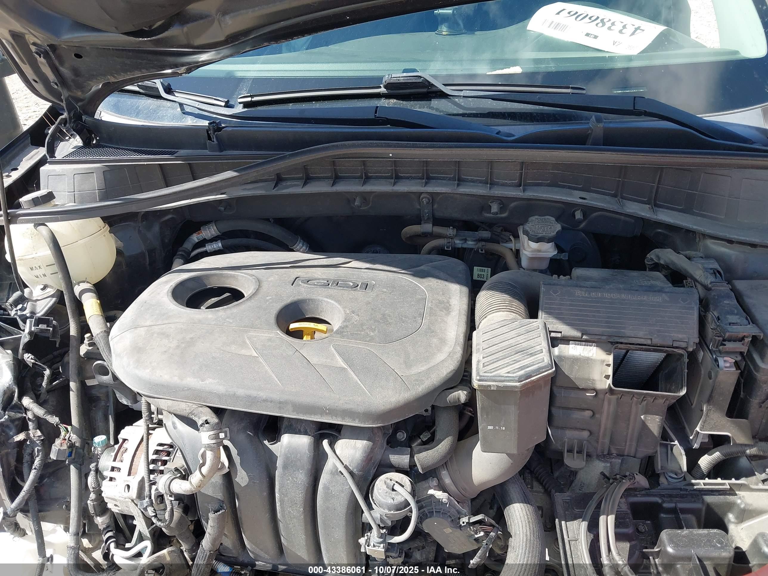 HYUNDAI TUCSON image 10