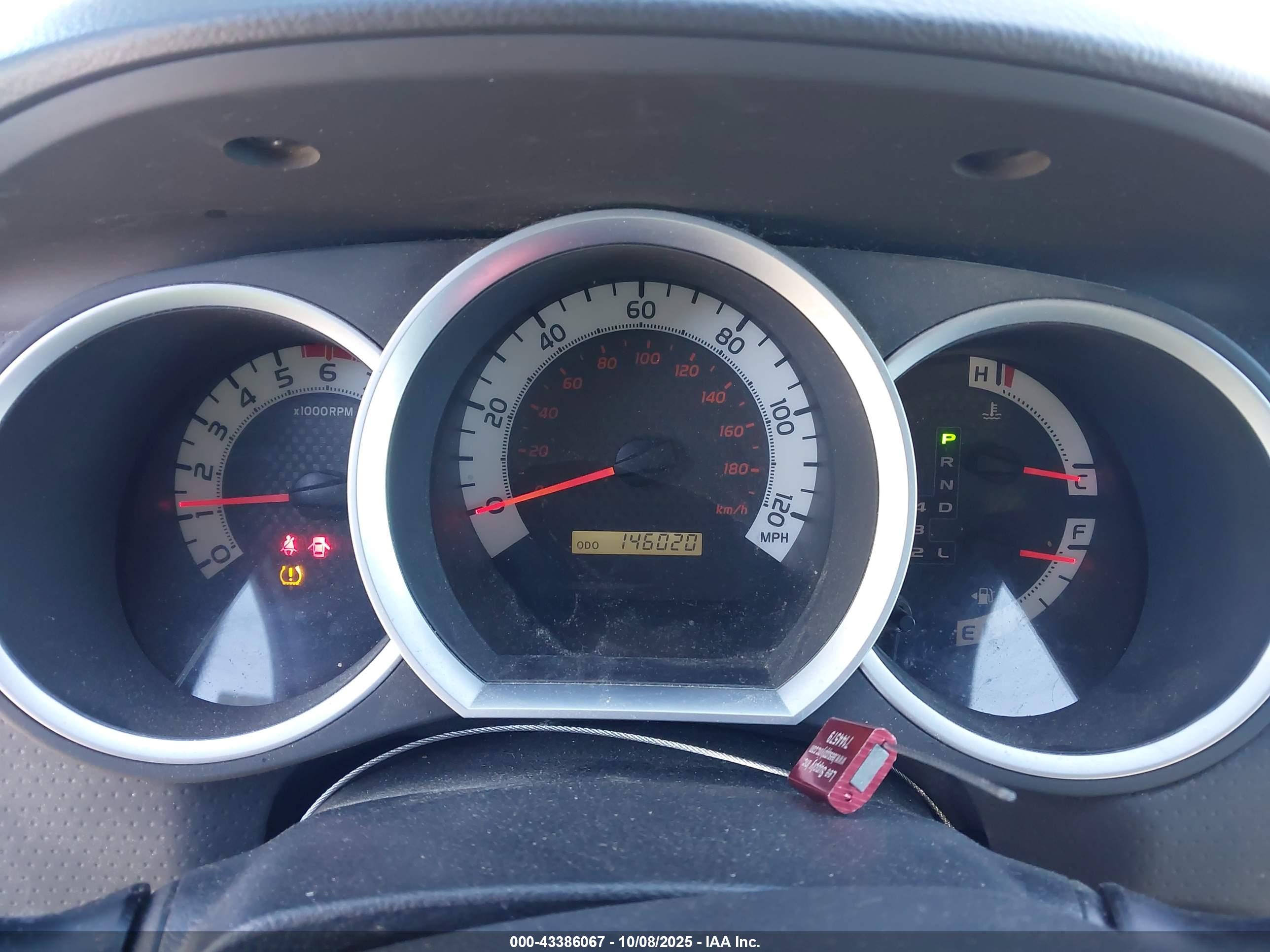 TOYOTA TACOMA image 7