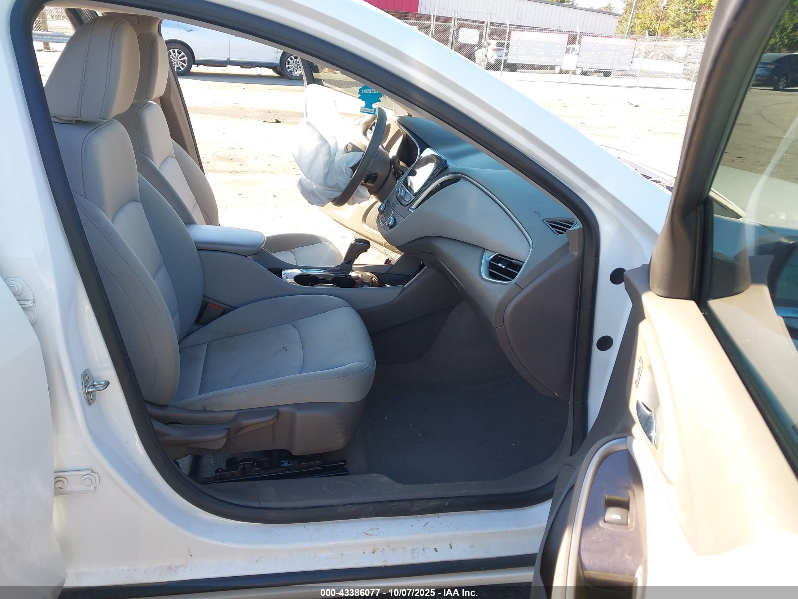 CHEVROLET MALIBU image 5