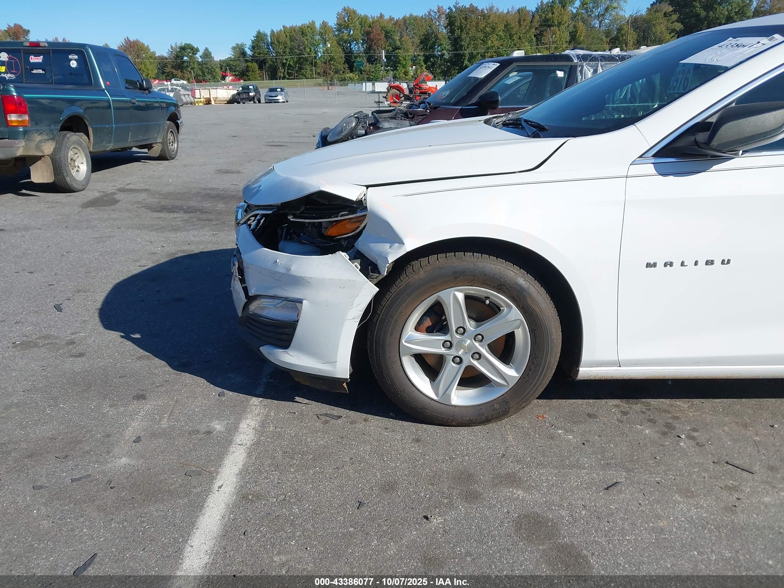CHEVROLET MALIBU image 6