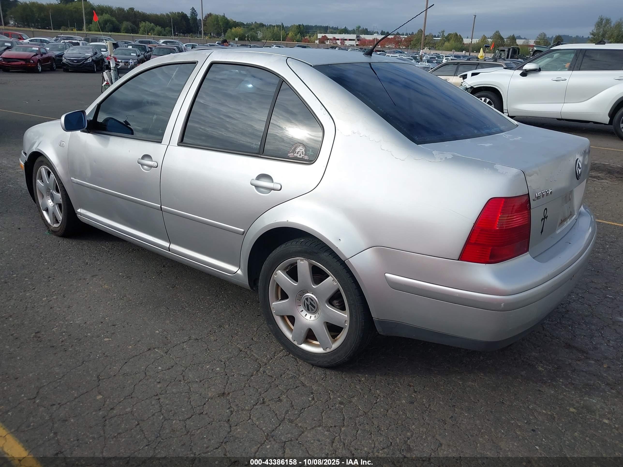VOLKSWAGEN JETTA image 3