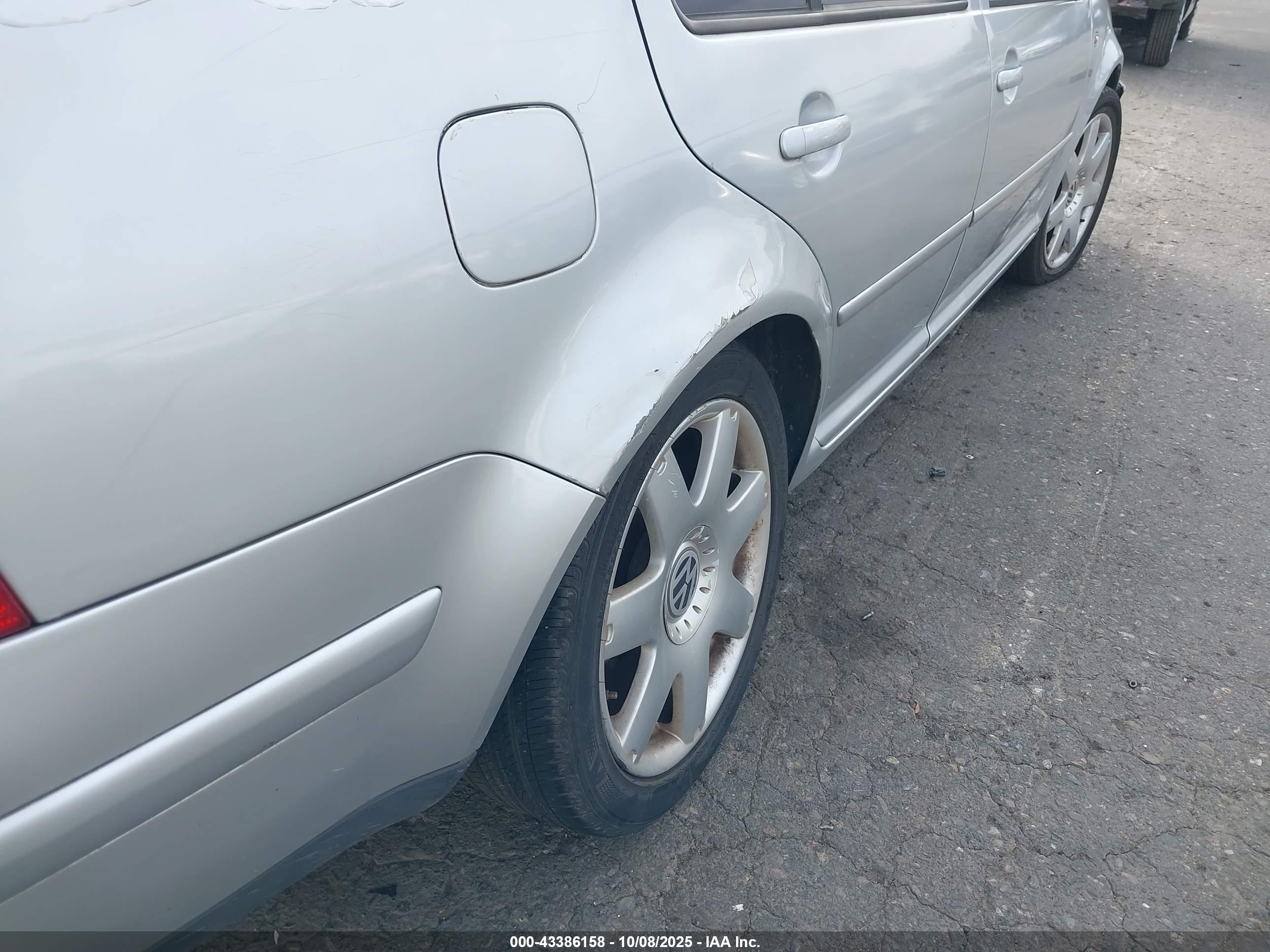 VOLKSWAGEN JETTA image 6