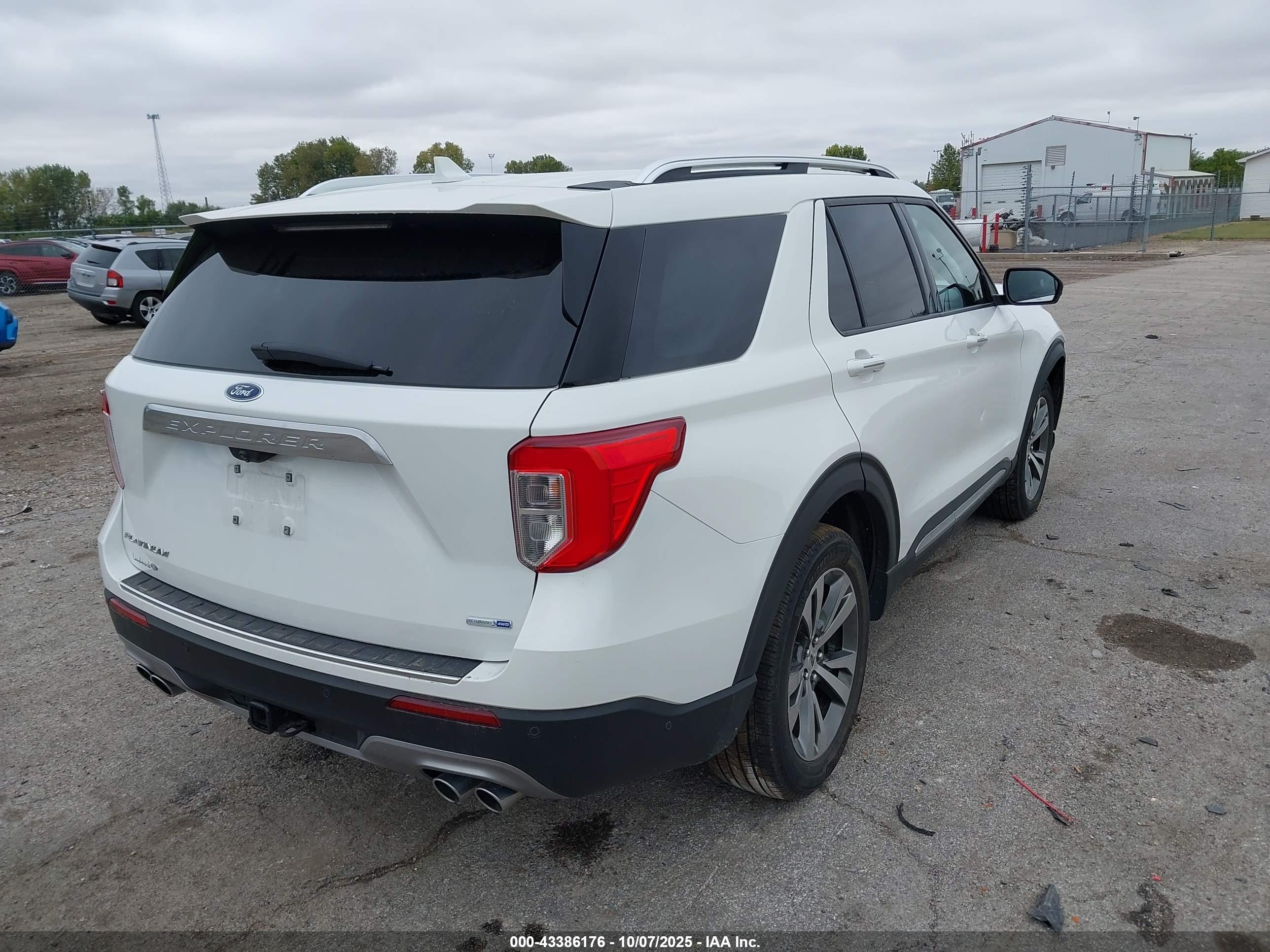 FORD EXPLORER image 4