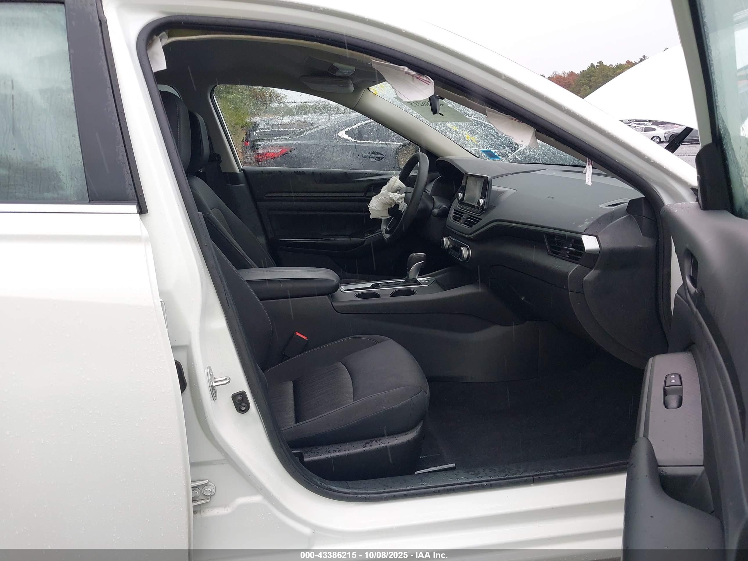 NISSAN ALTIMA image 5