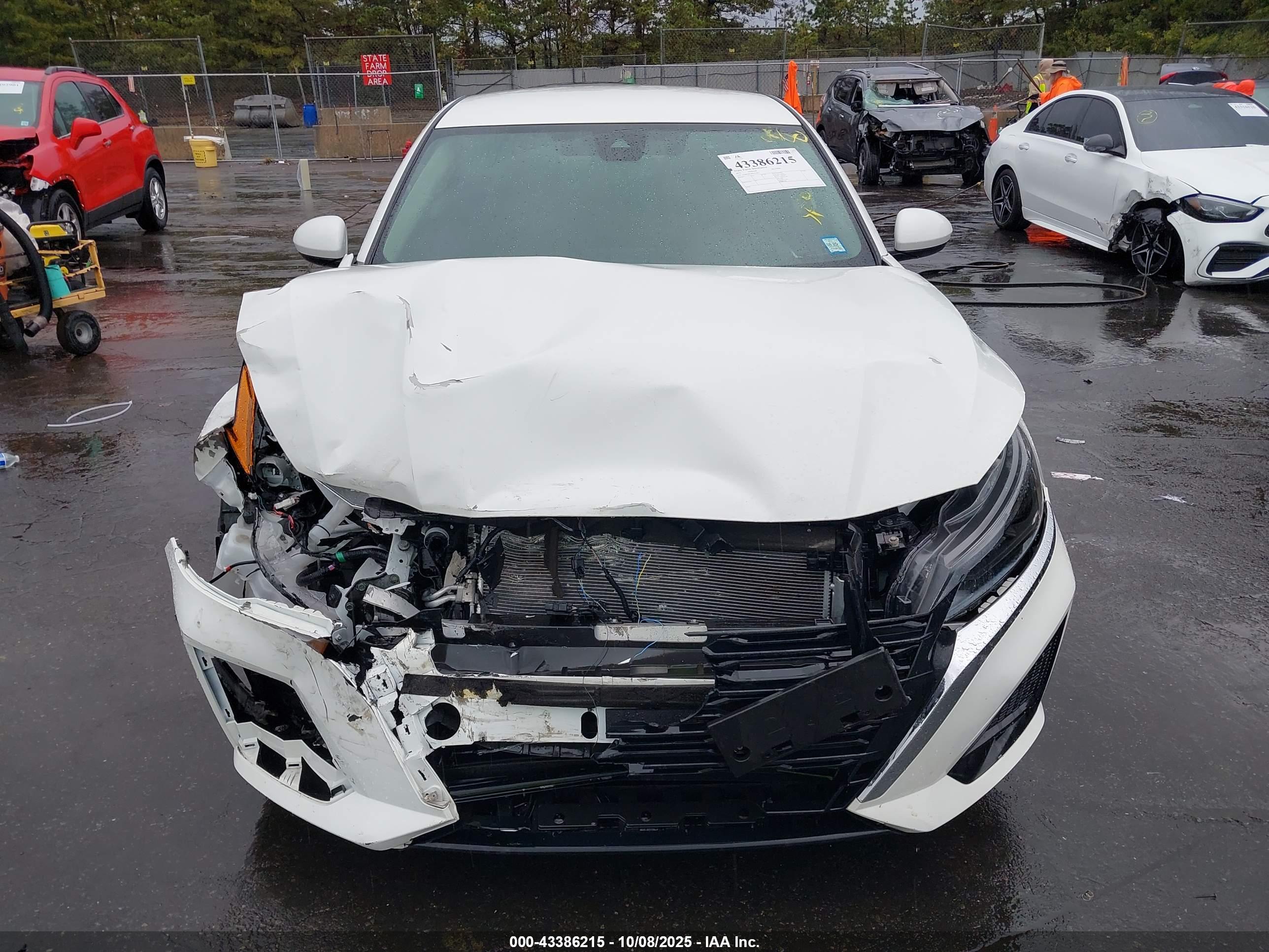 NISSAN ALTIMA image 6