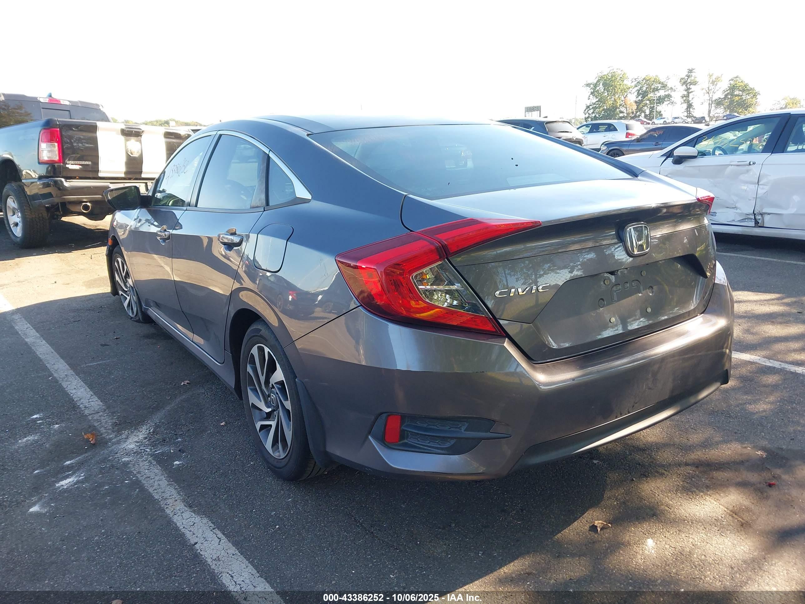HONDA CIVIC image 3