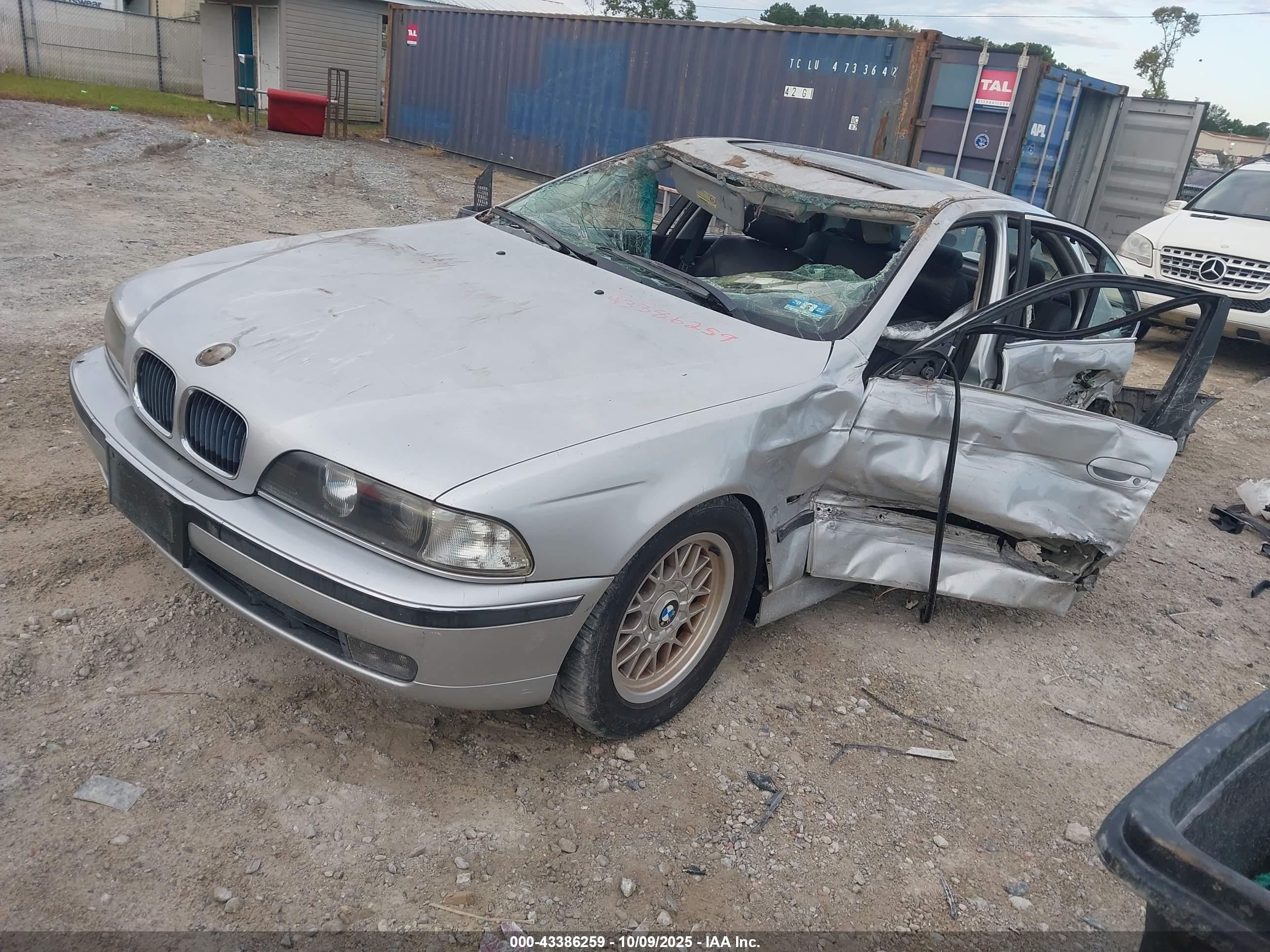 BMW 528 image 2