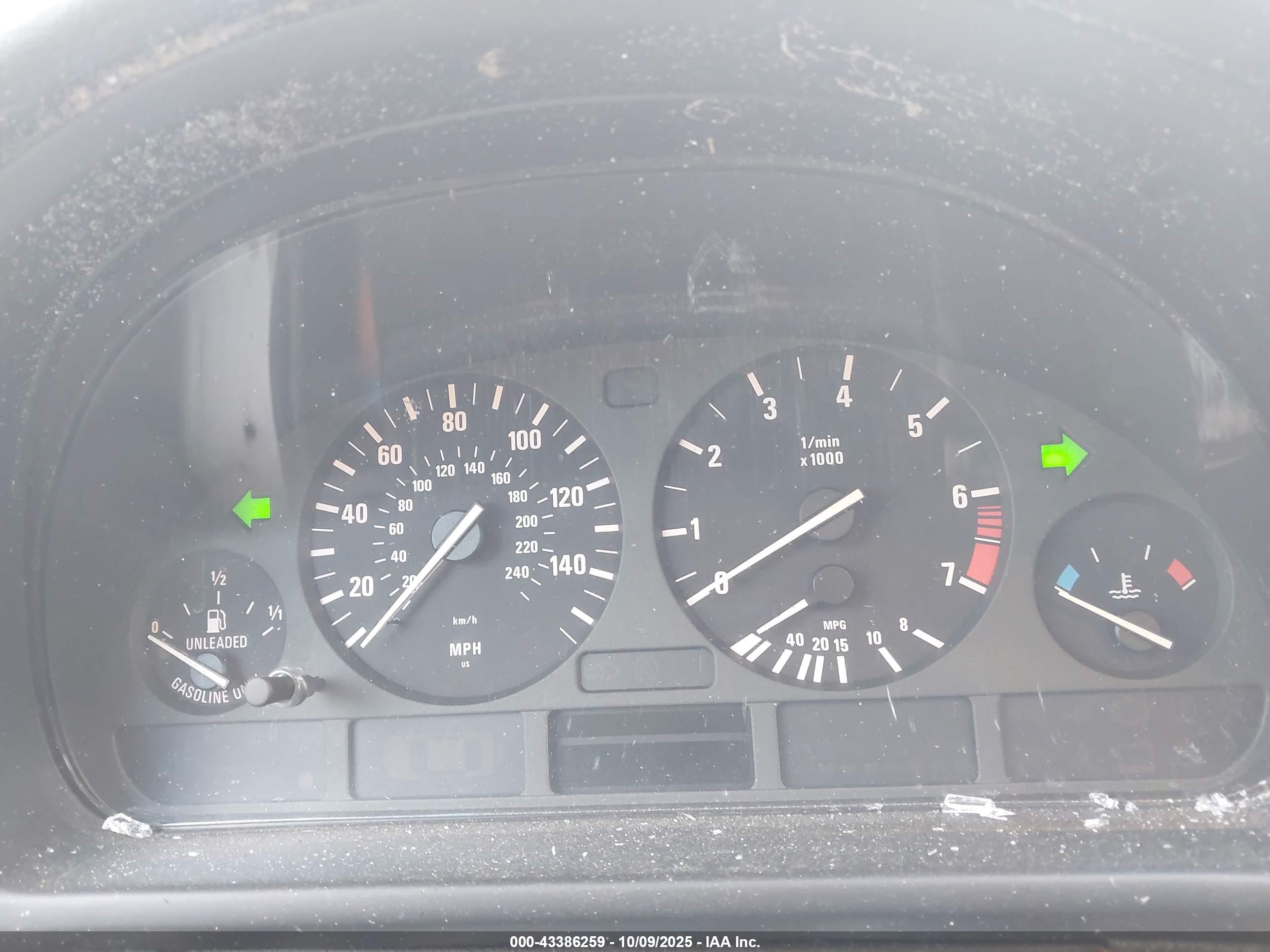 BMW 528 image 7