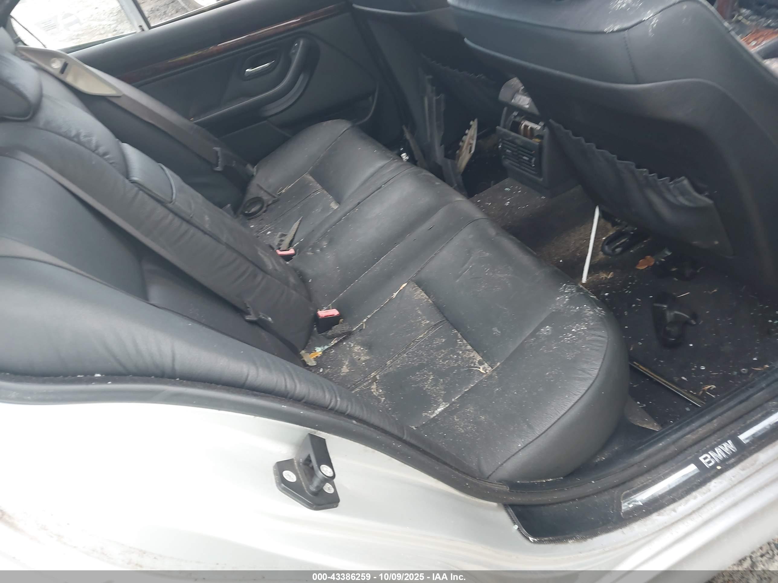 BMW 528 image 8