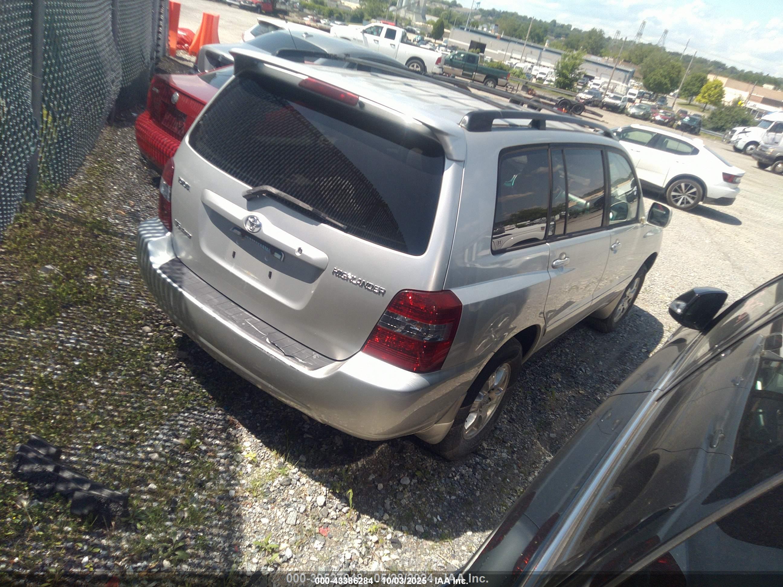 TOYOTA HIGHLANDER image 4