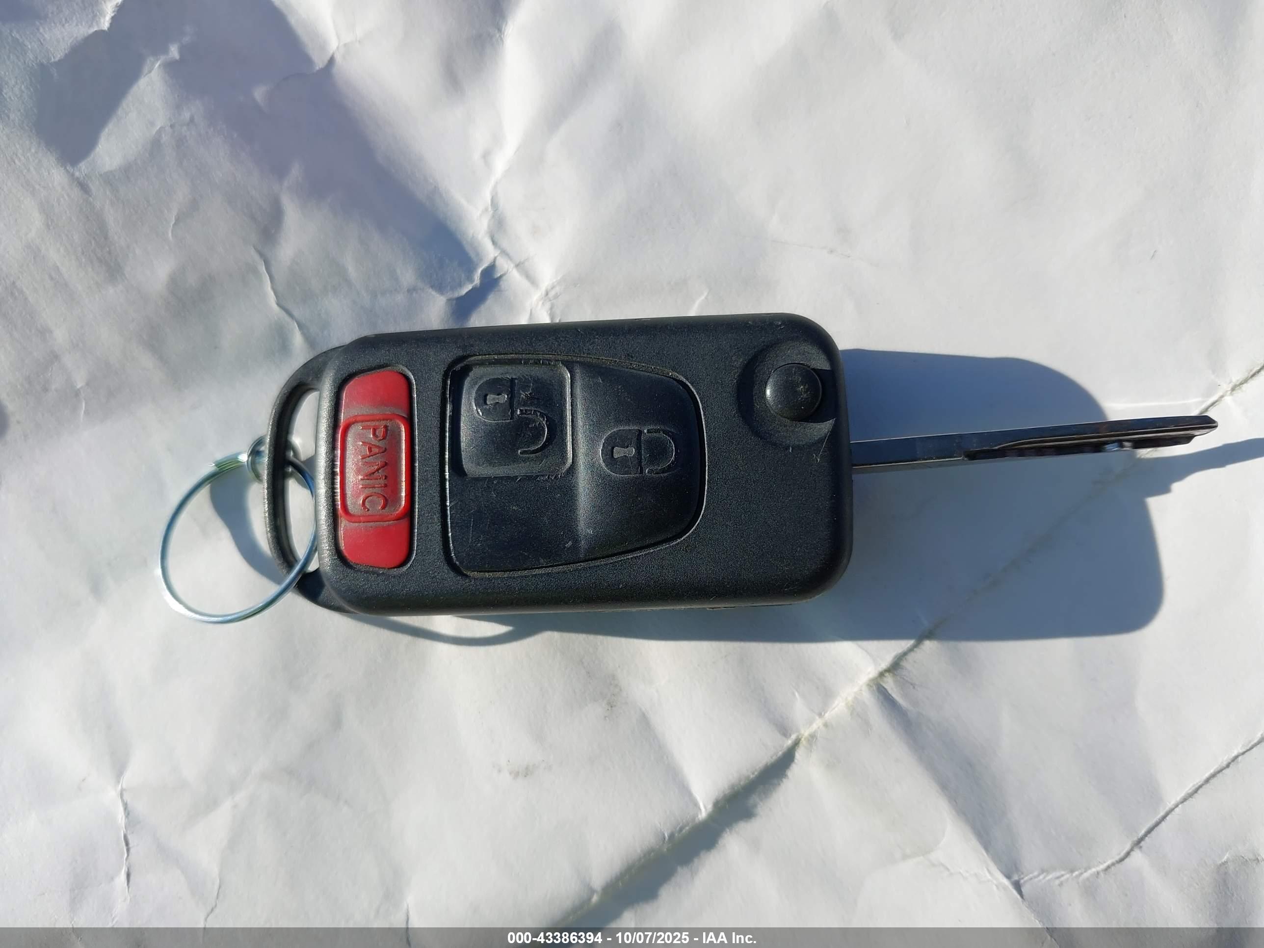 CHRYSLER CROSSFIRE image 11