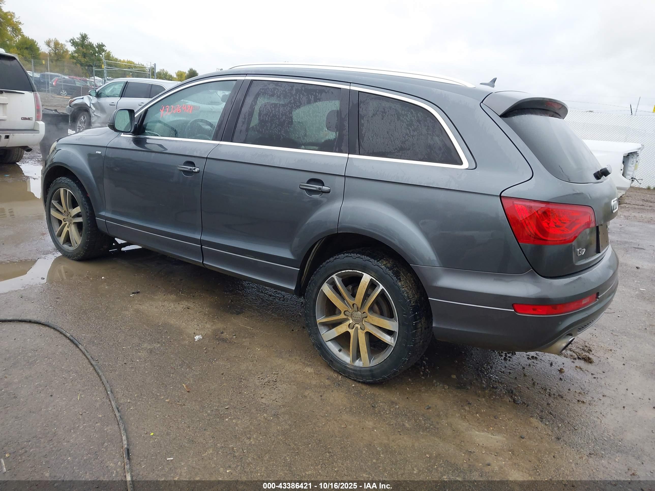 AUDI Q7 image 3