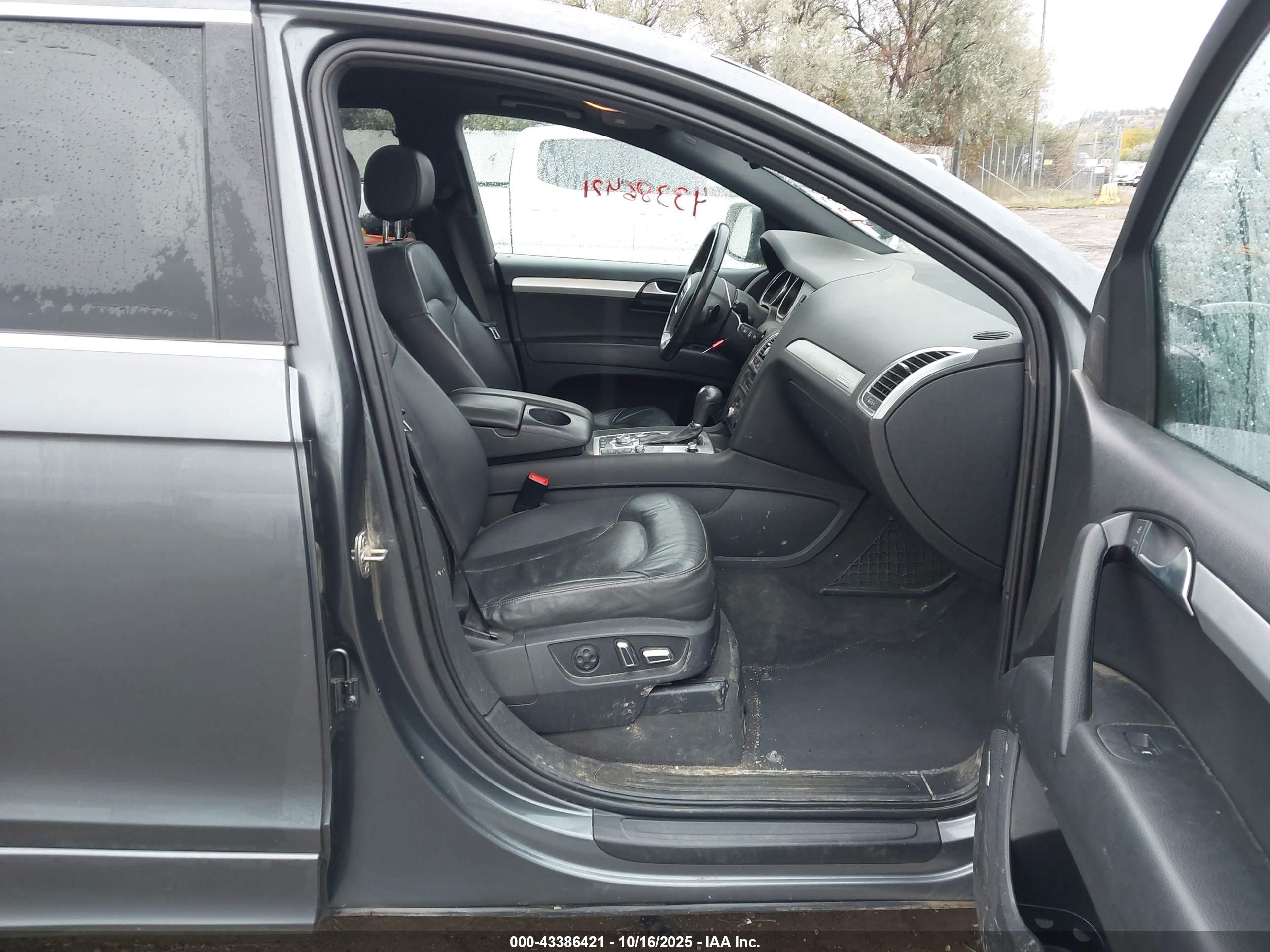 AUDI Q7 image 5