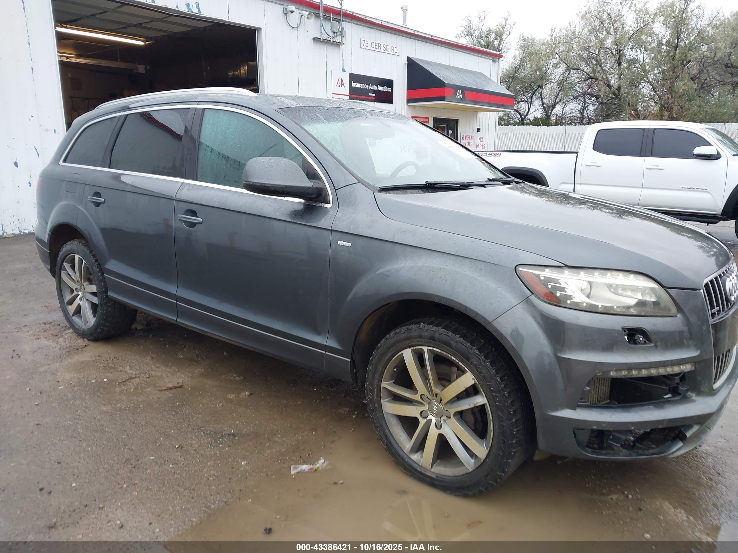 AUDI Q7 image 6