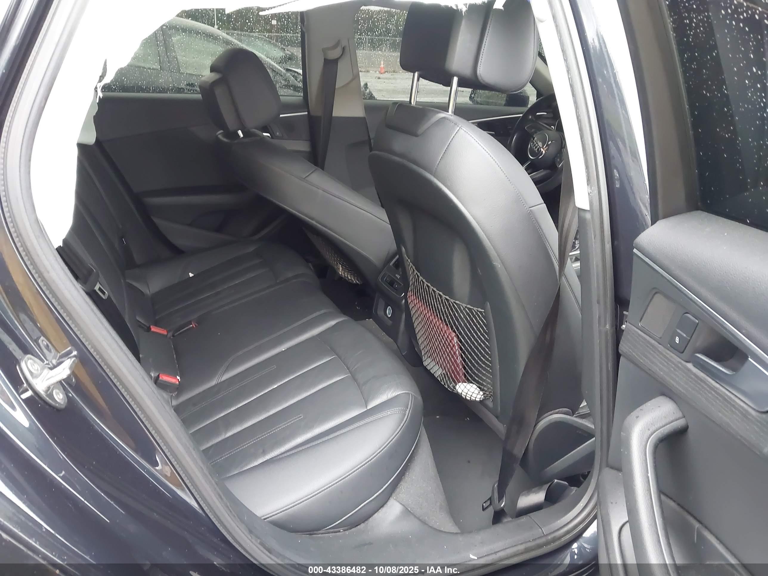 AUDI A4 image 8