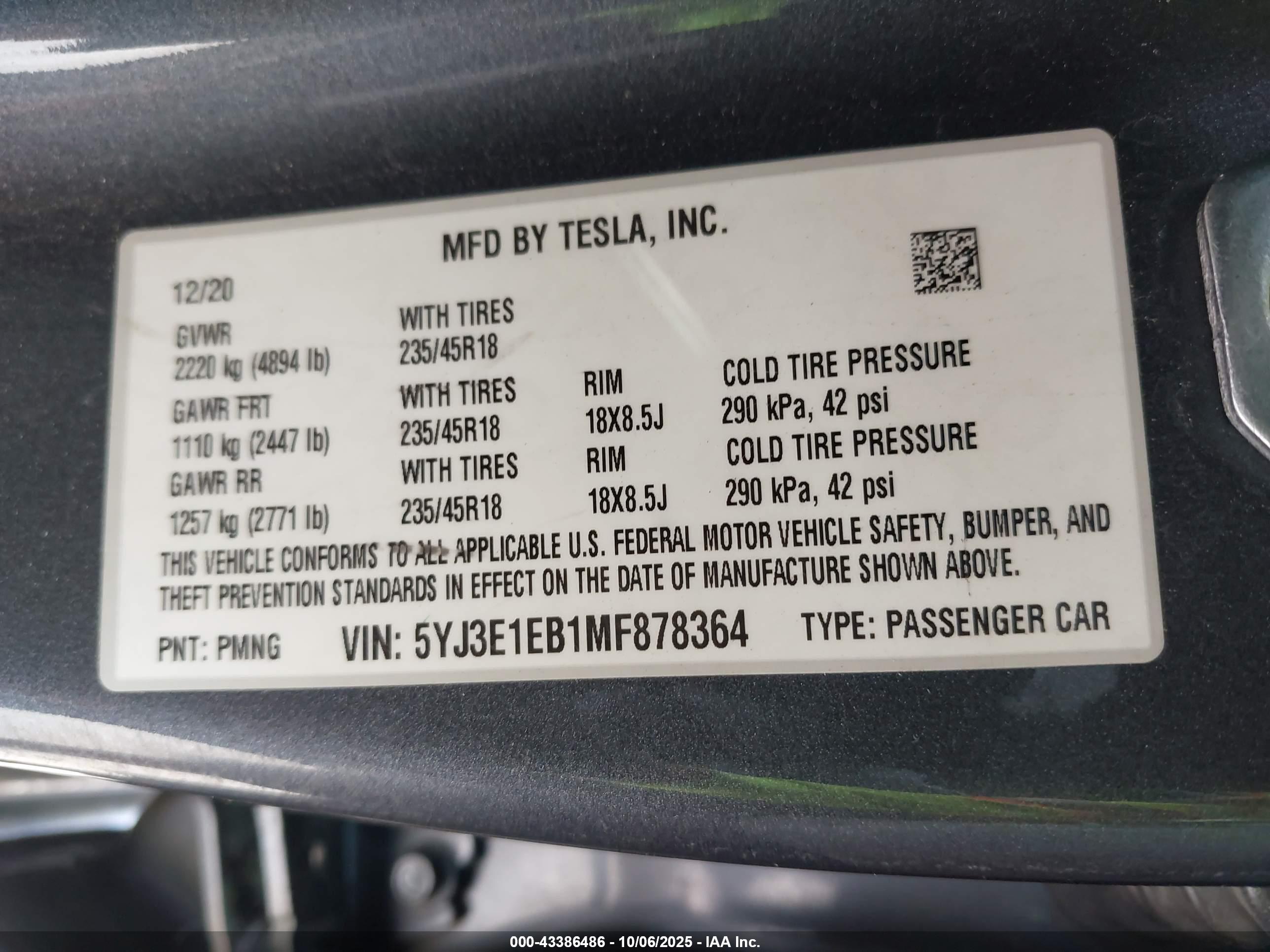 TESLA MODEL image 9