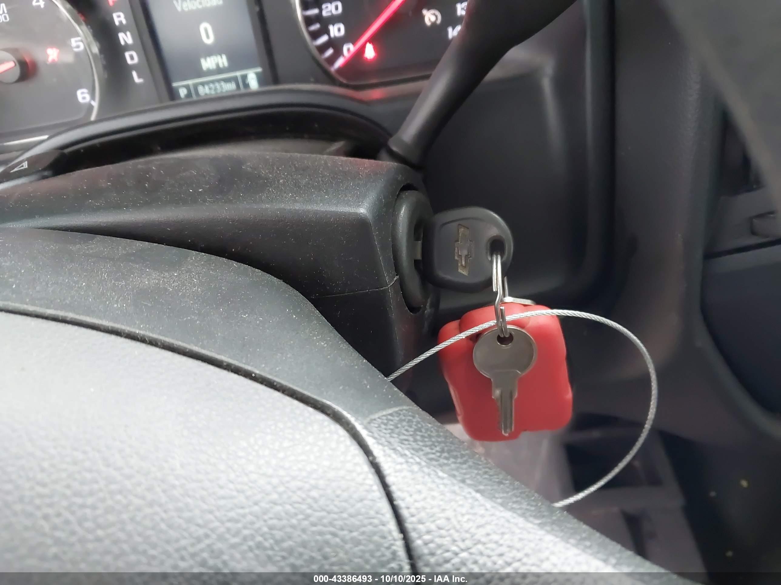 CHEVROLET SILVERADO image 11
