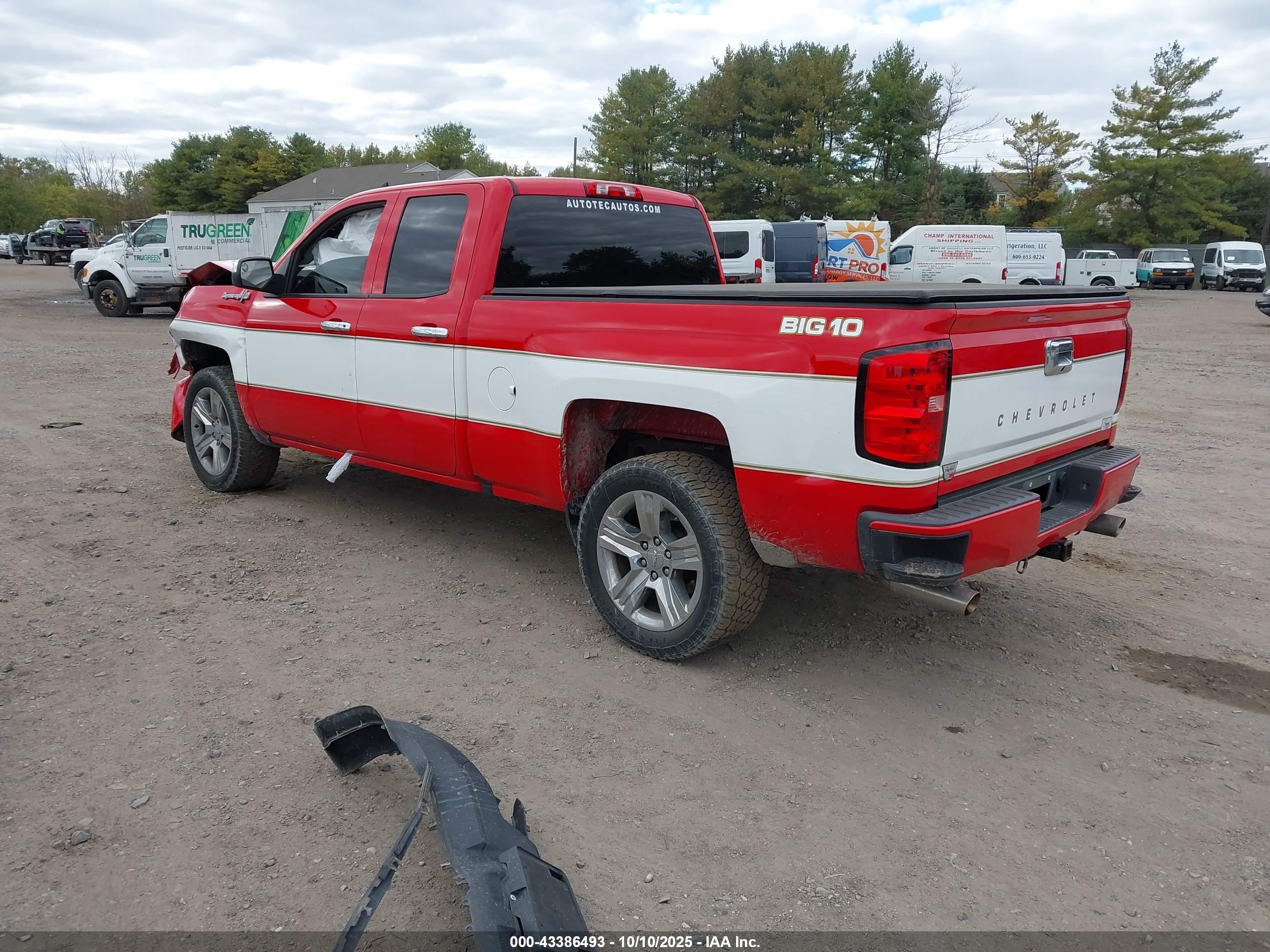 CHEVROLET SILVERADO image 3