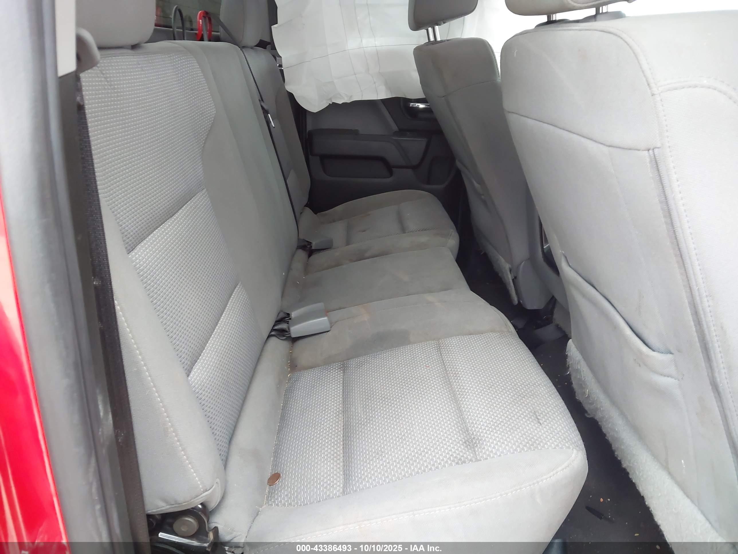 CHEVROLET SILVERADO image 8