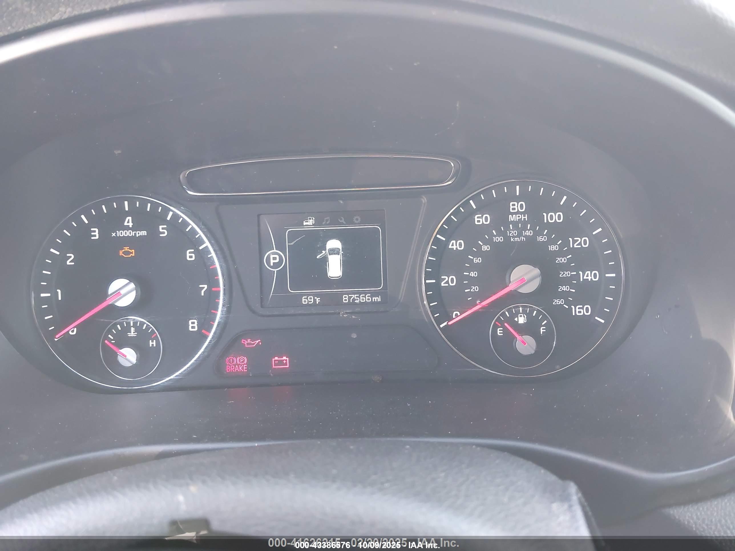 KIA SORENTO image 7