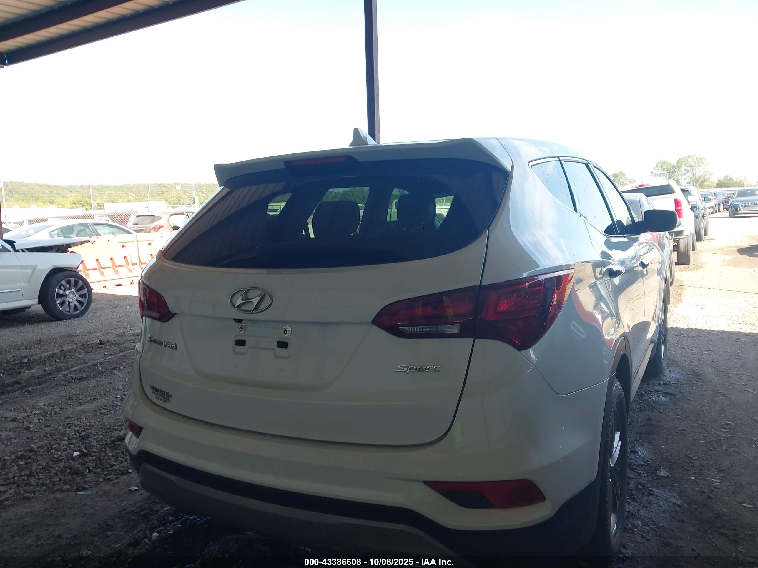 HYUNDAI SANTA image 4