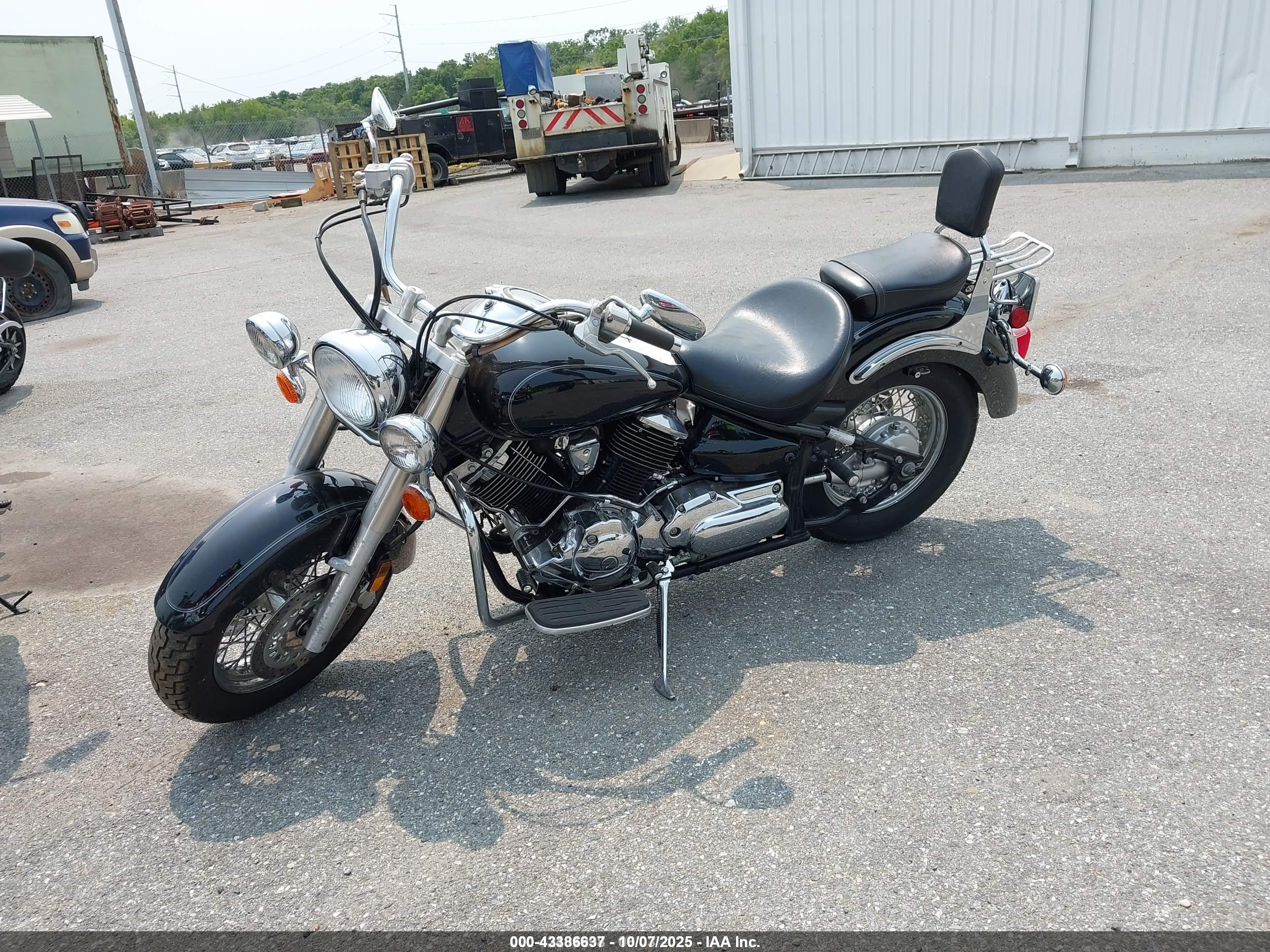 YAMAHA V image 2