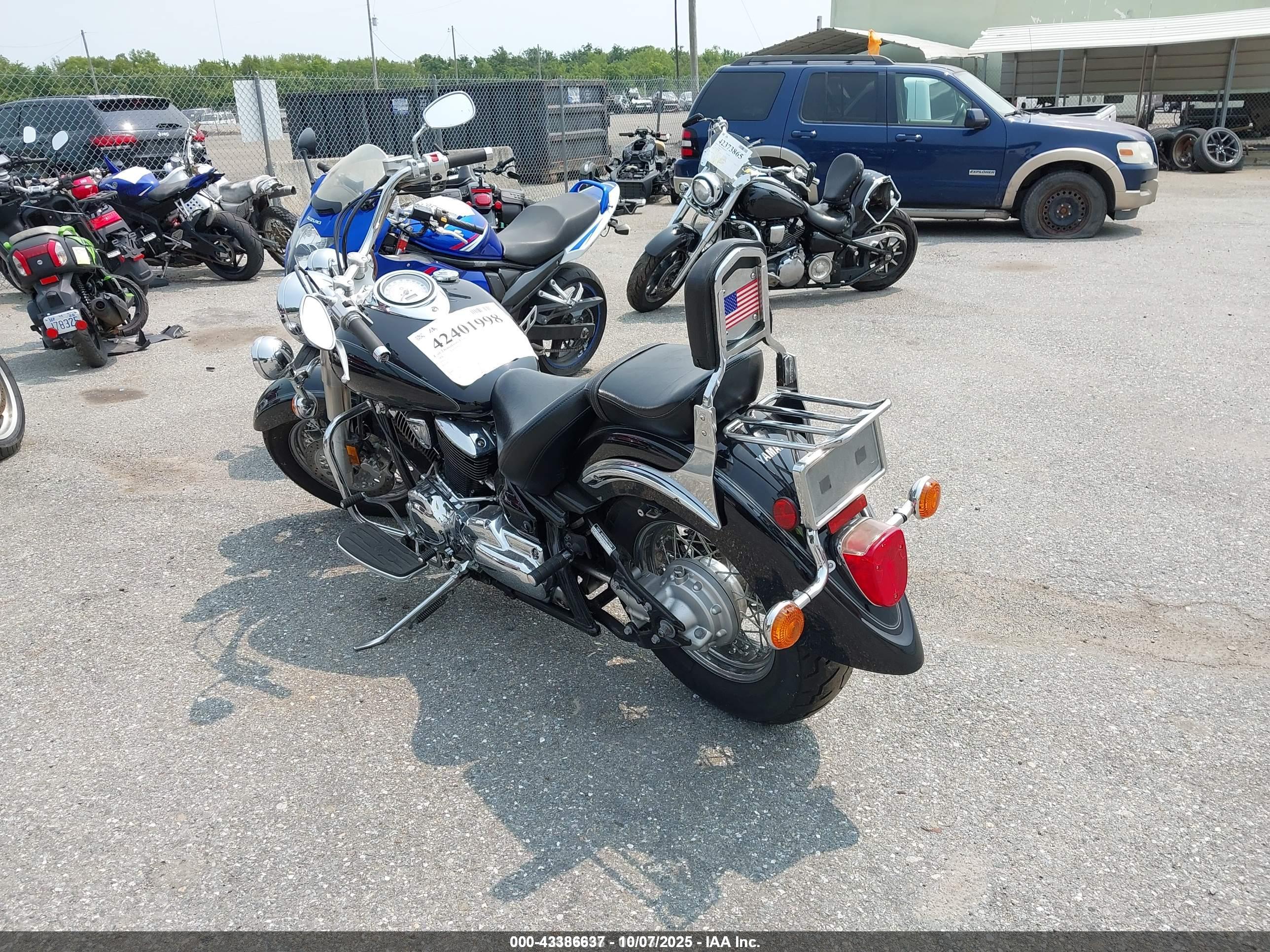 YAMAHA V image 3