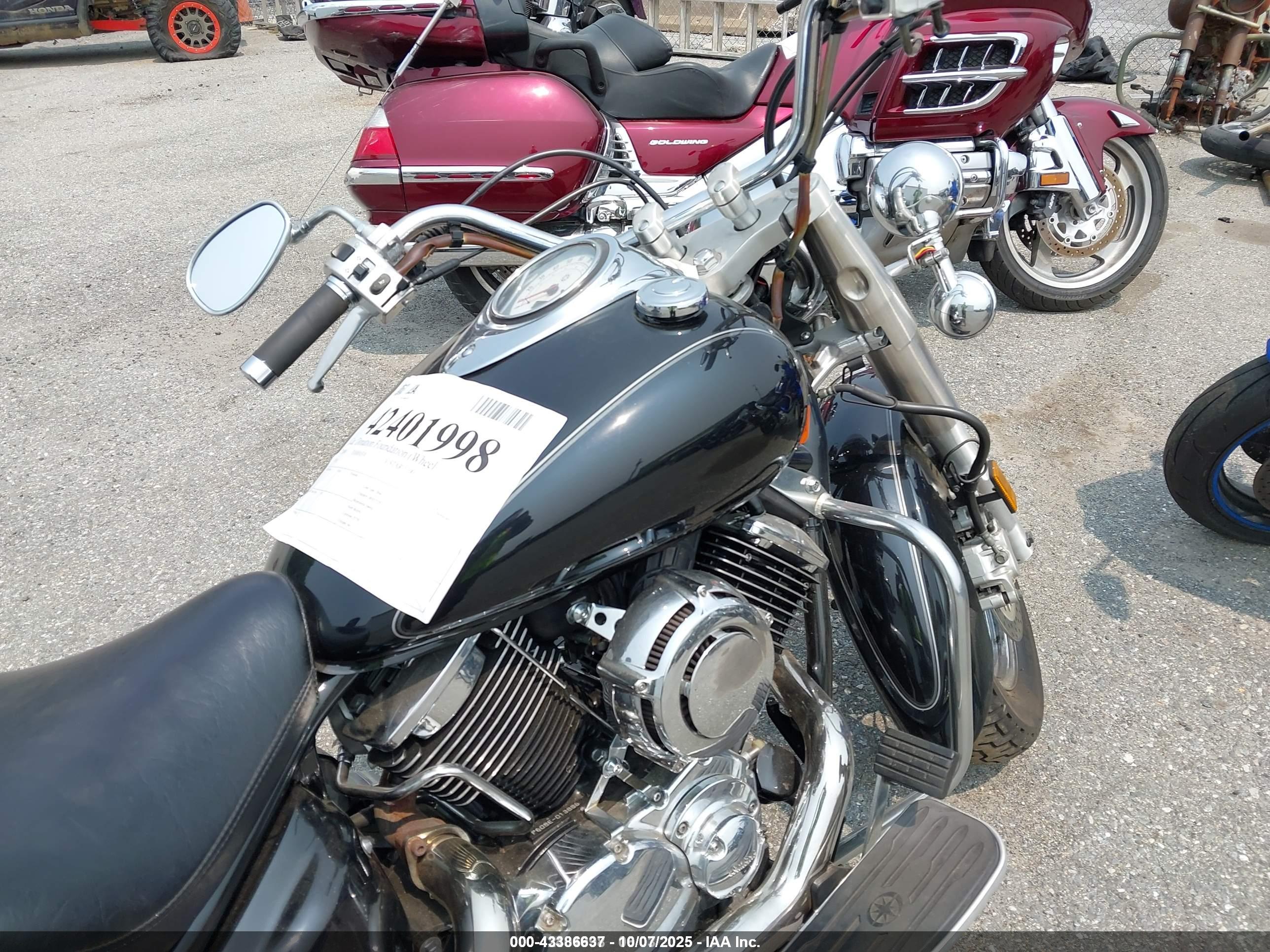 YAMAHA V image 5
