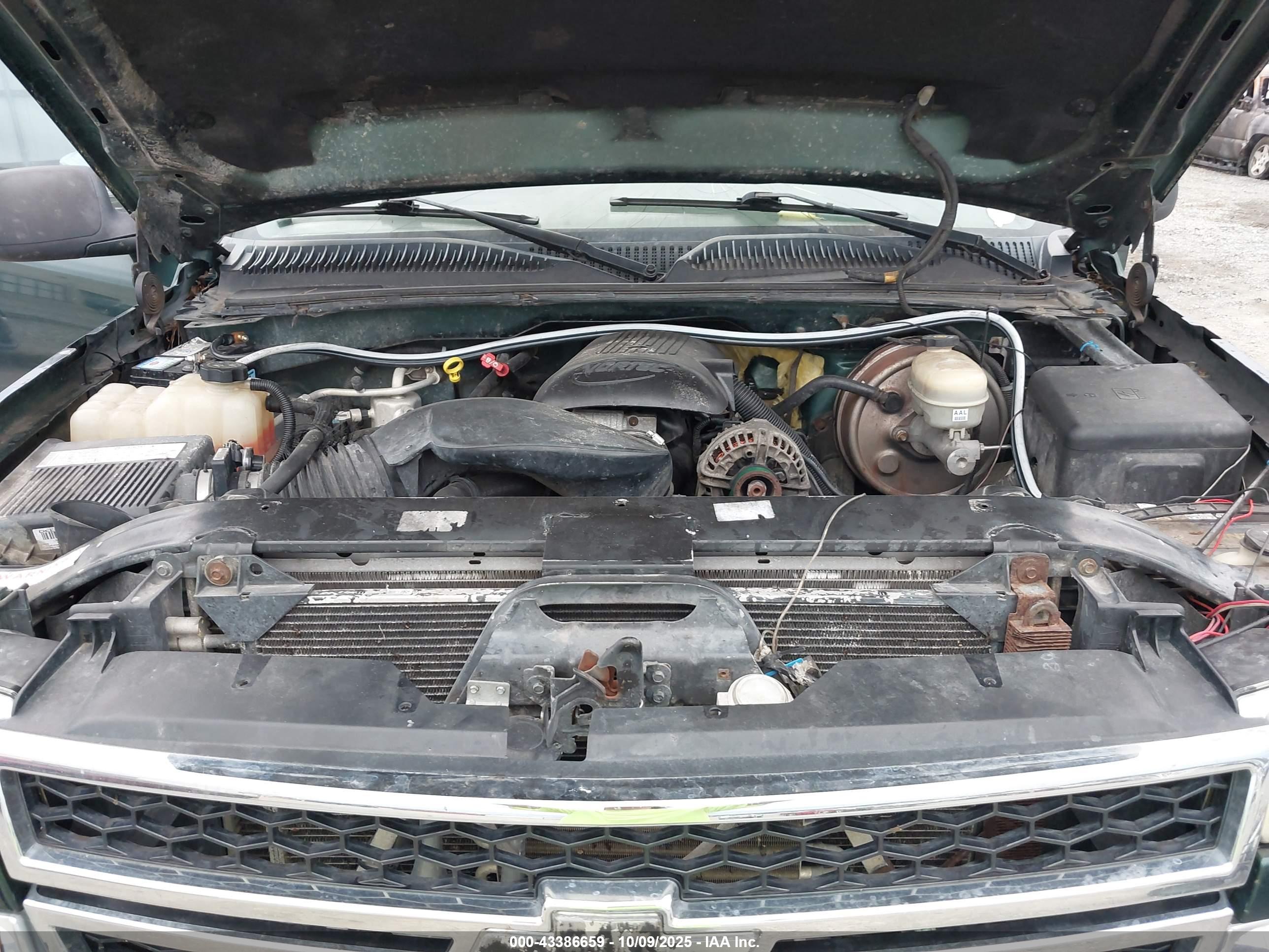 CHEVROLET SILVERADO image 10