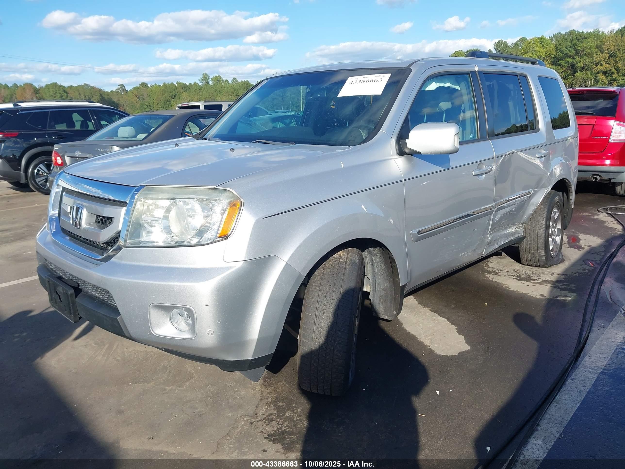HONDA PILOT image 2