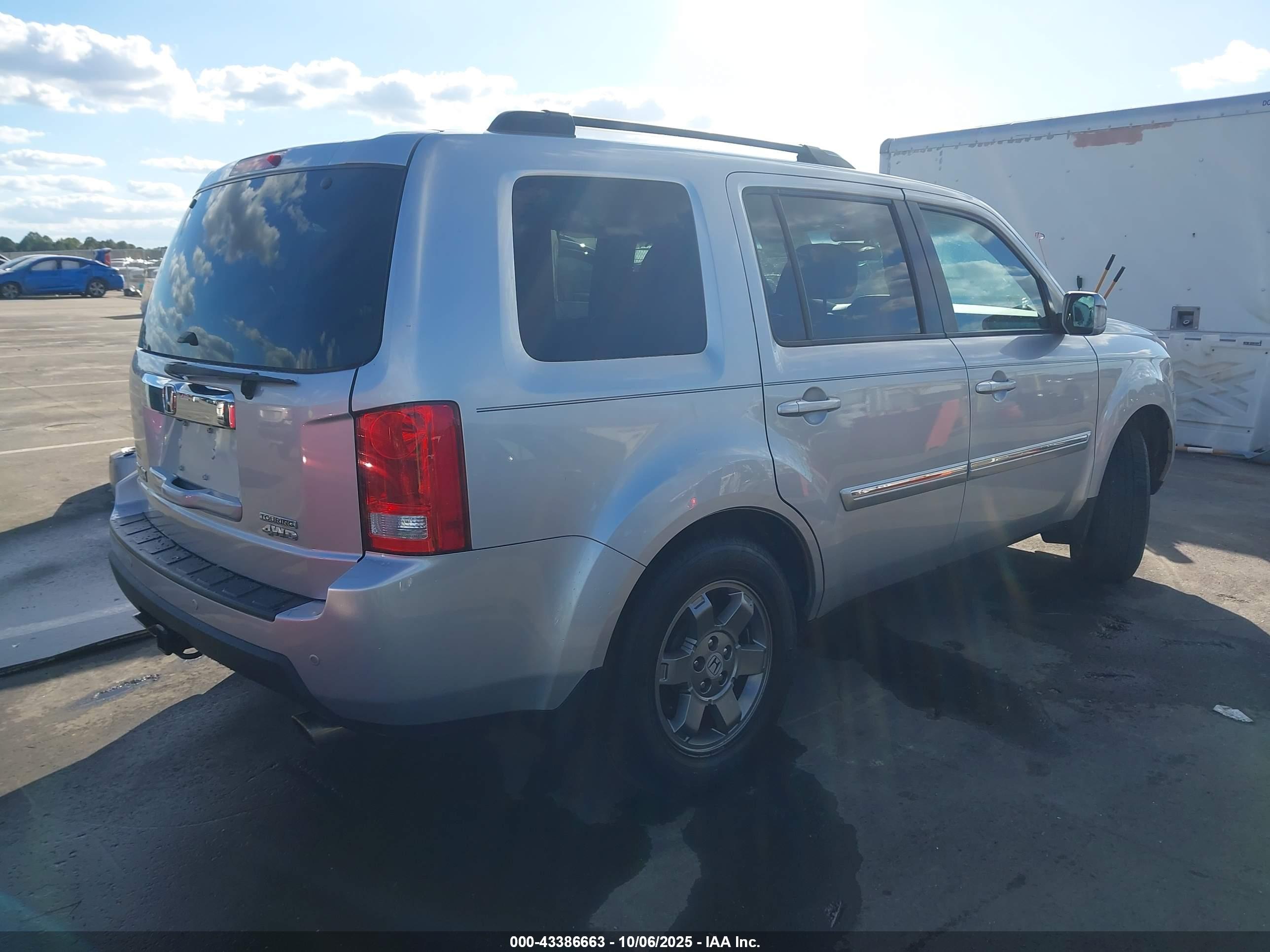 HONDA PILOT image 4