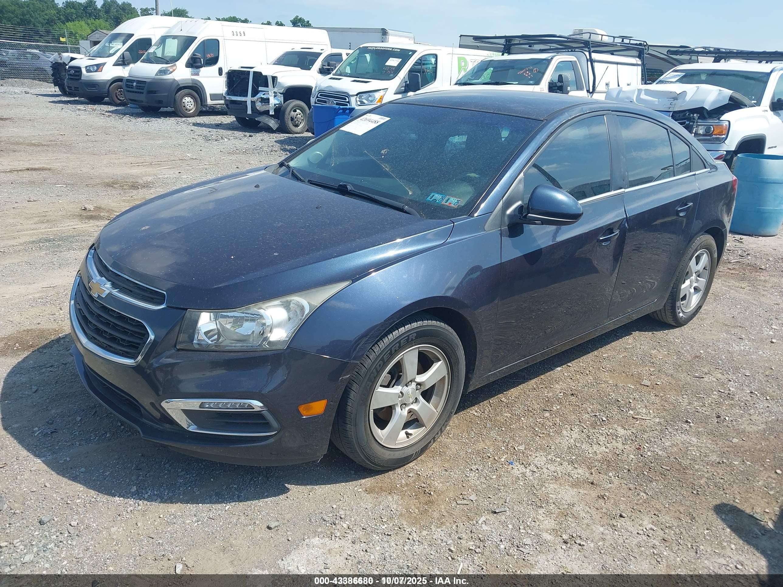 CHEVROLET CRUZE image 2