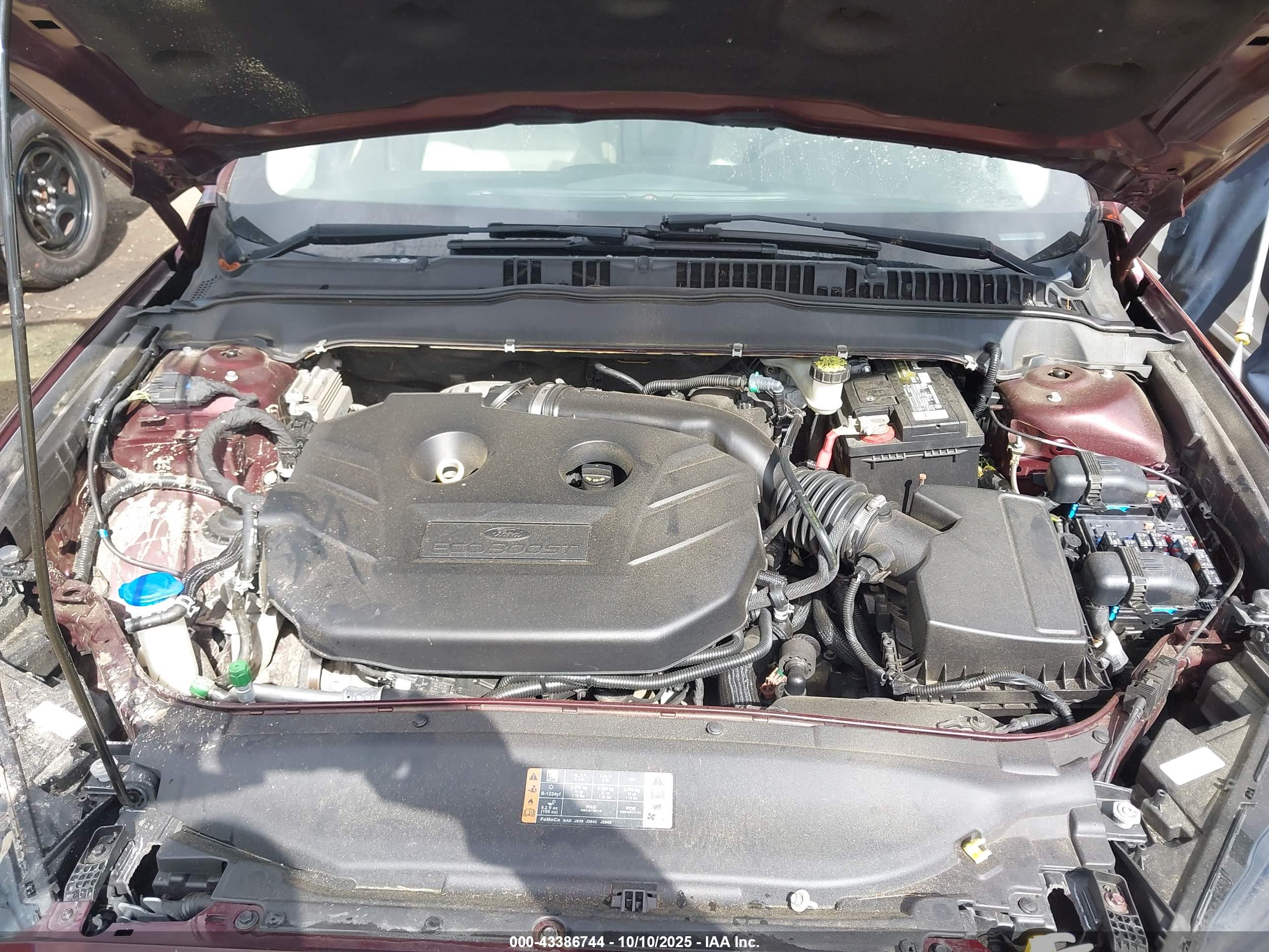 FORD FUSION image 10