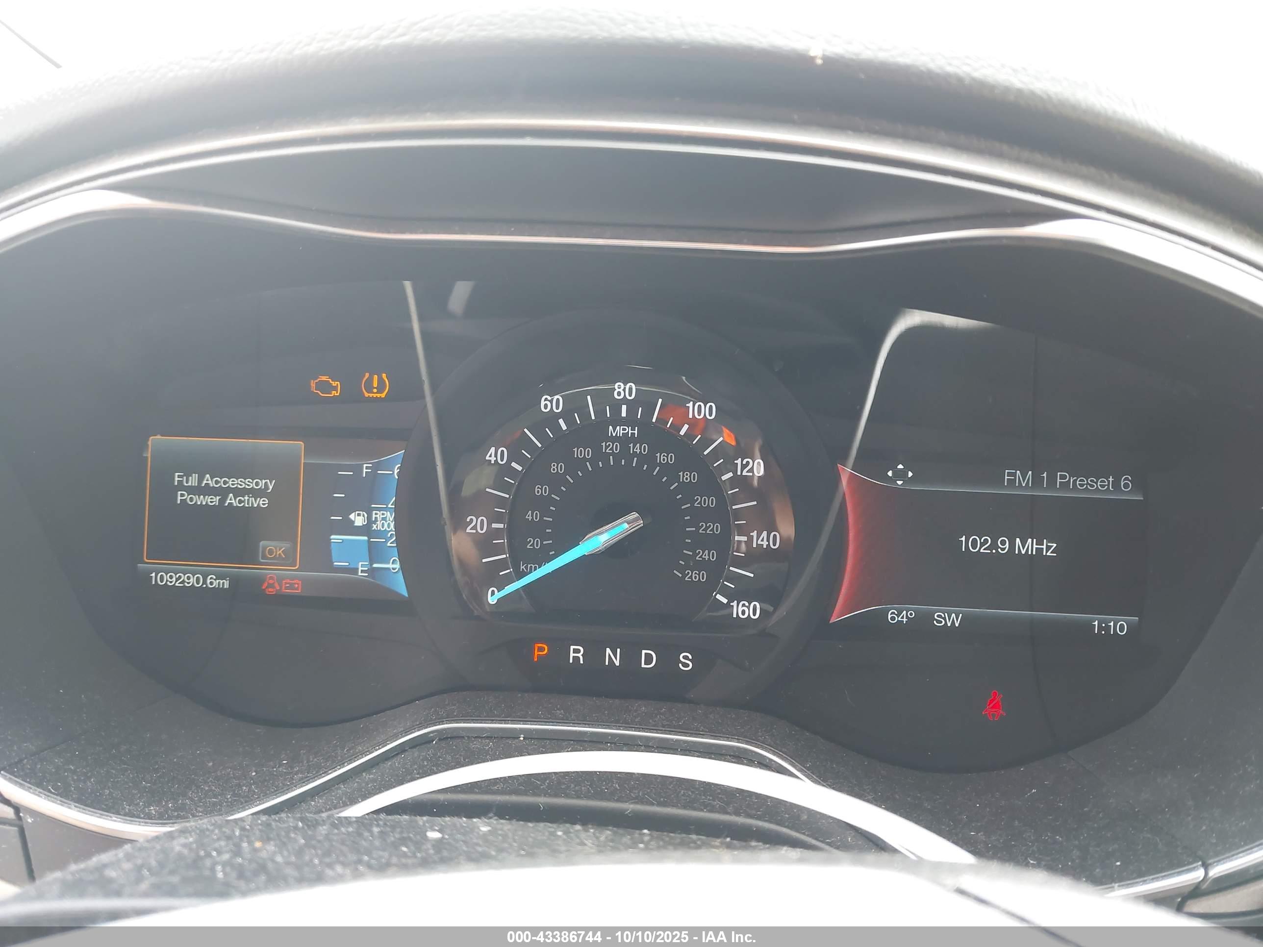 FORD FUSION image 7