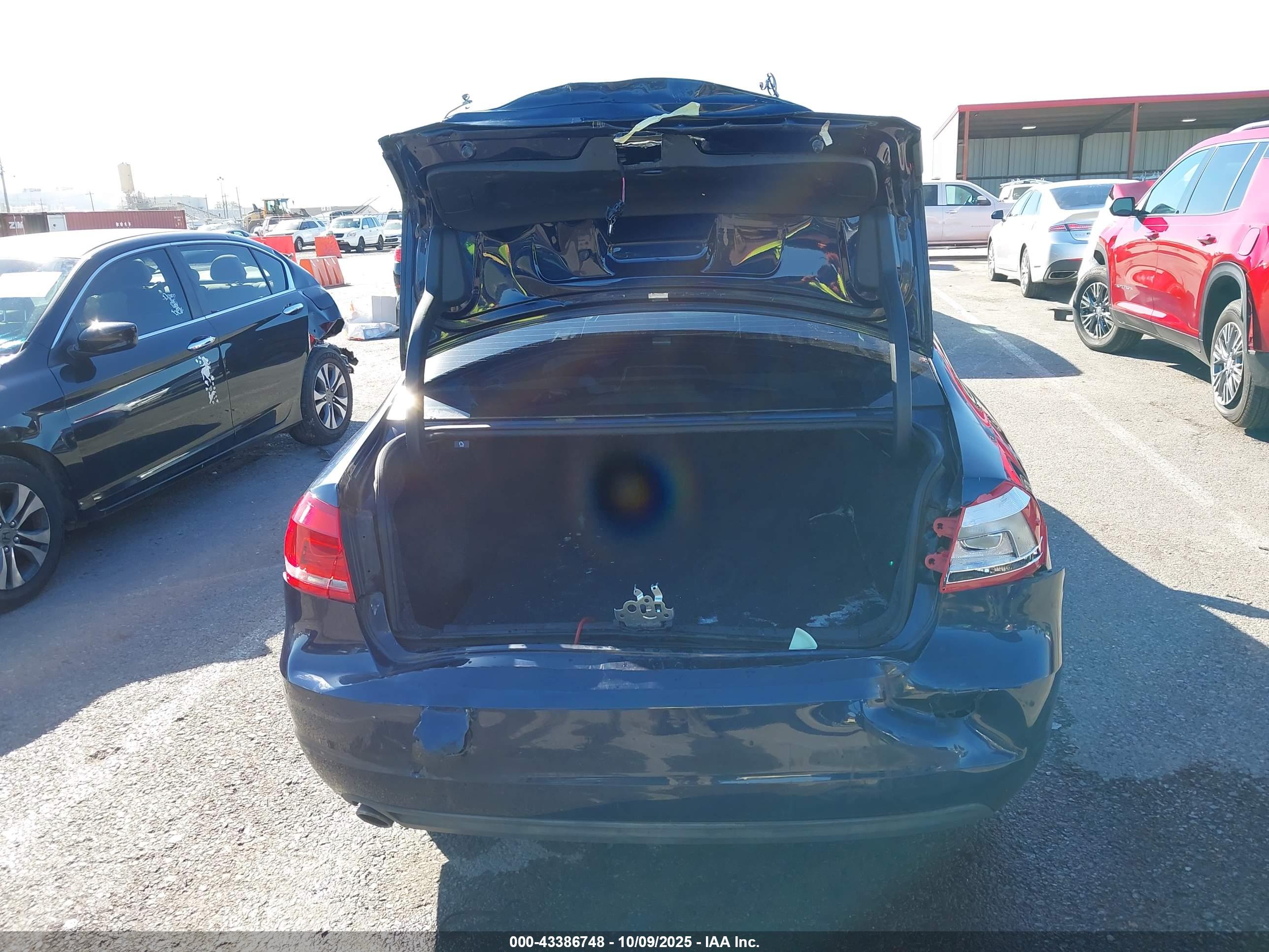 VOLKSWAGEN PASSAT image 6