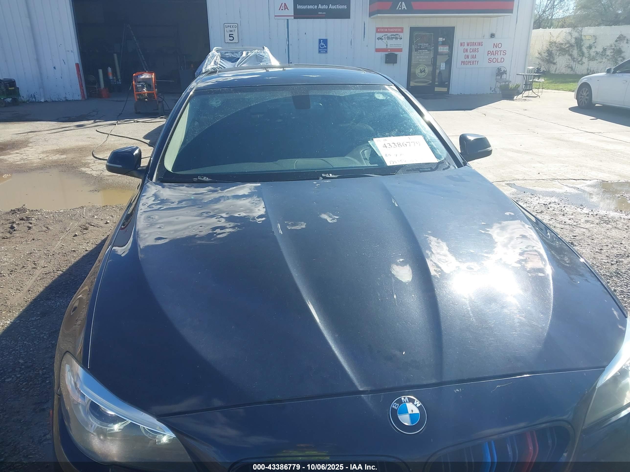 BMW 528I image 6