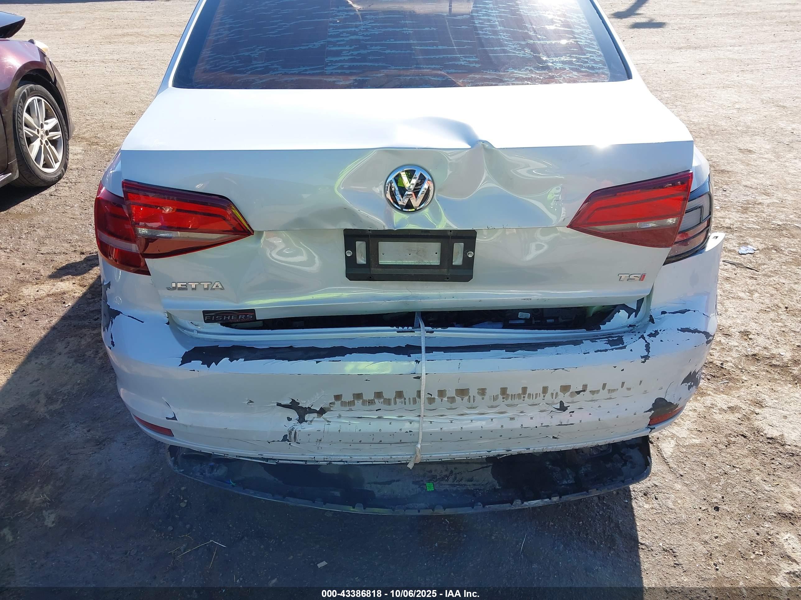 VOLKSWAGEN JETTA image 6