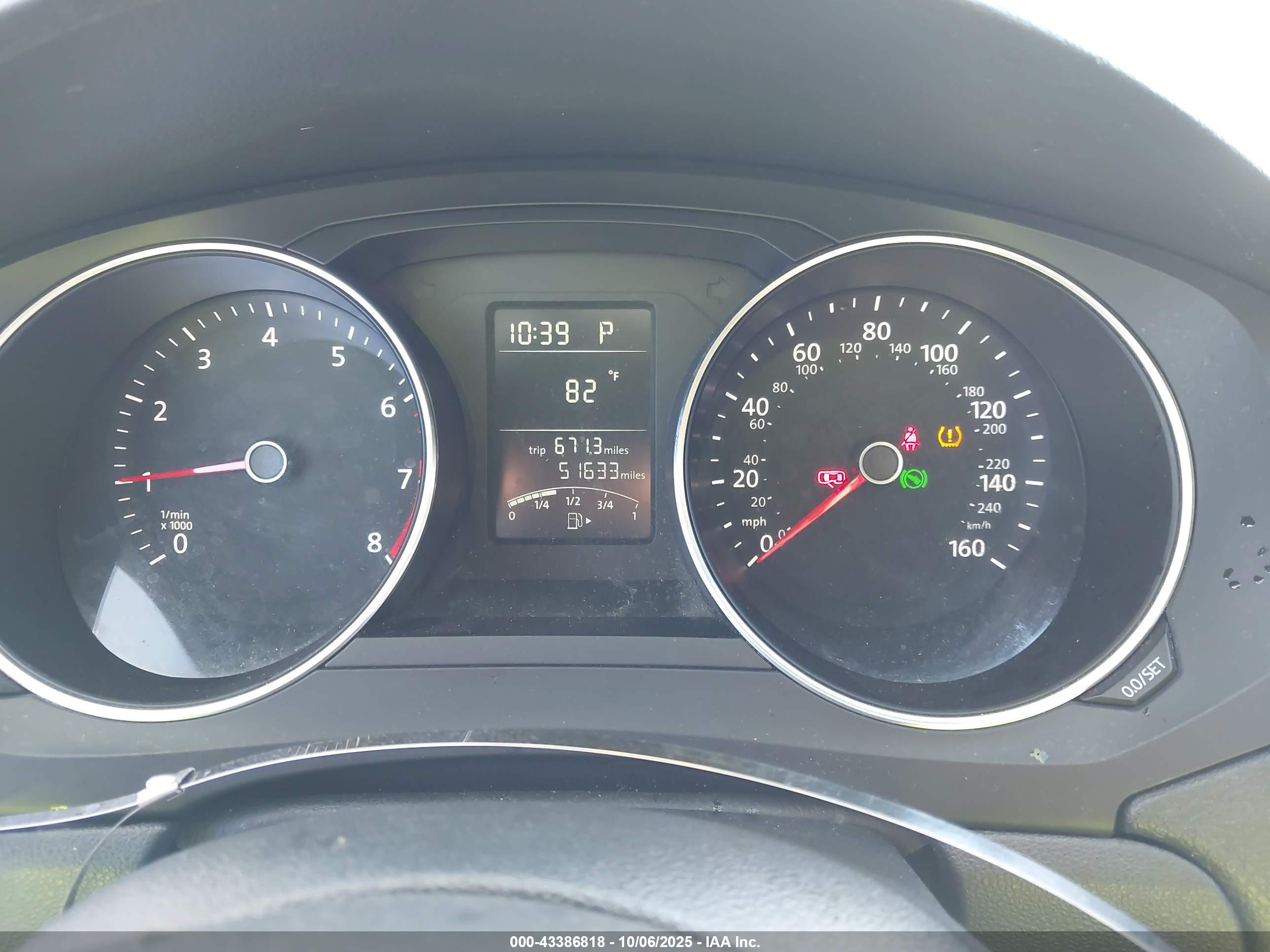 VOLKSWAGEN JETTA image 7