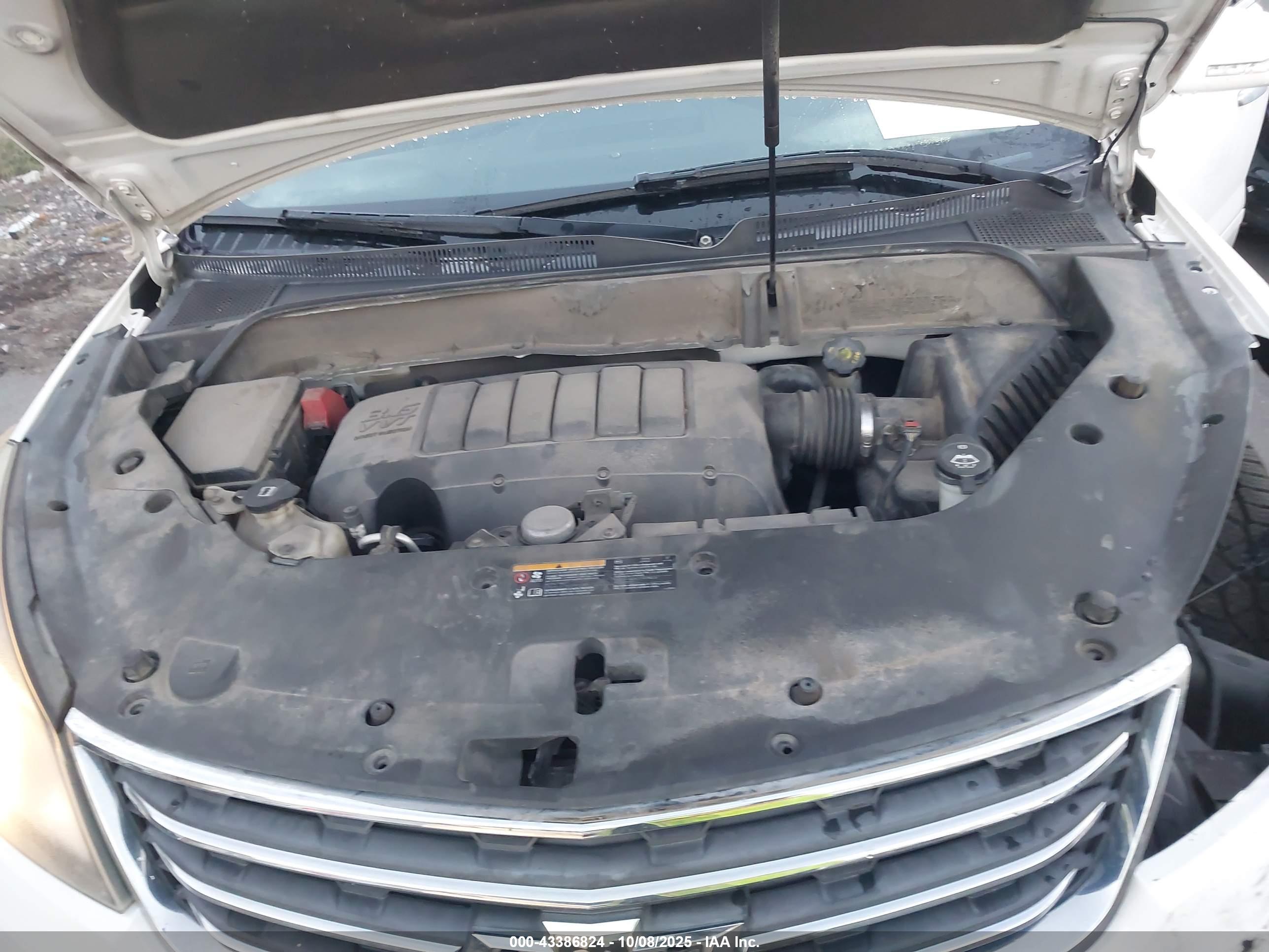 CHEVROLET TRAVERSE image 10