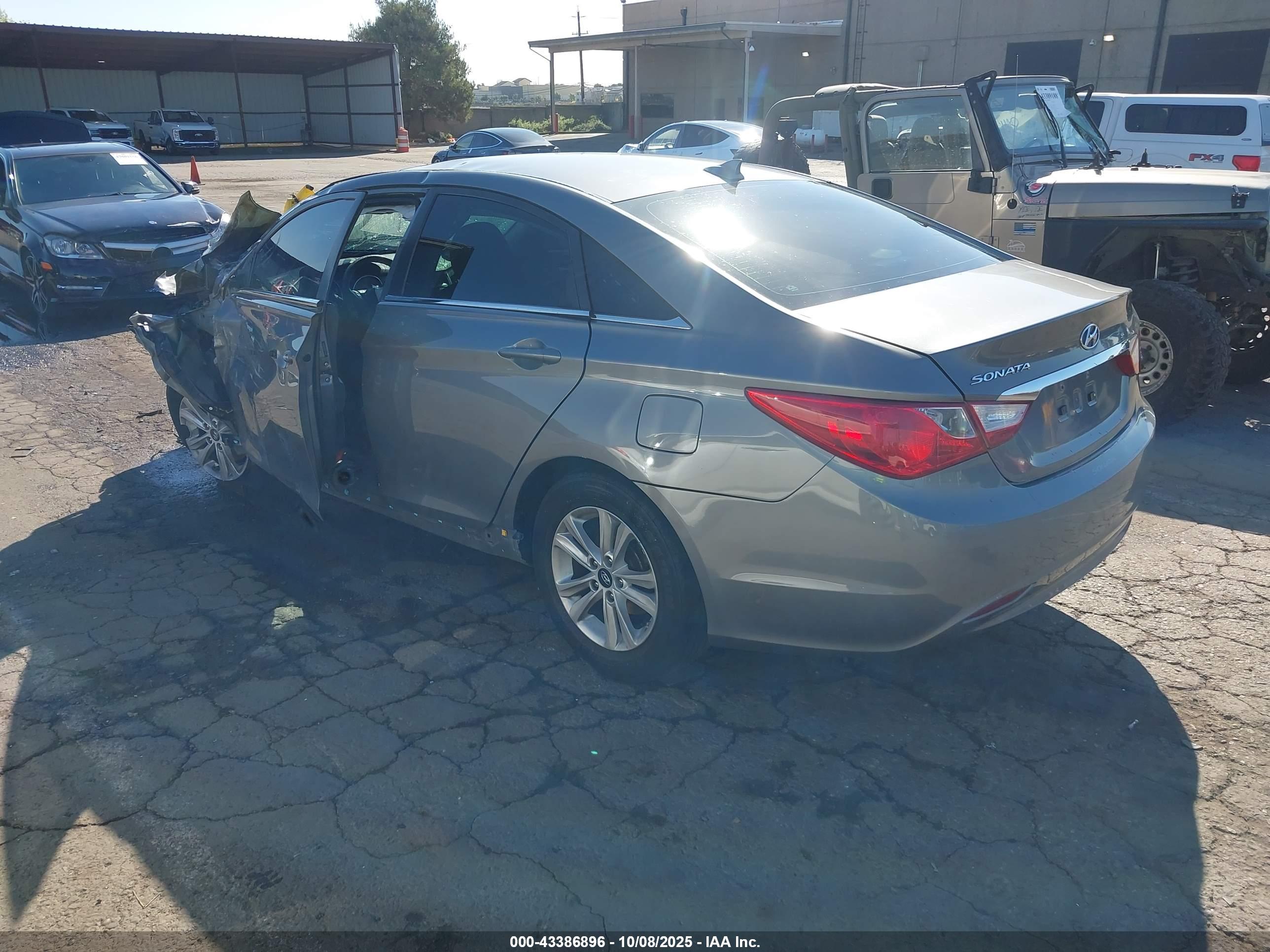 HYUNDAI SONATA image 3