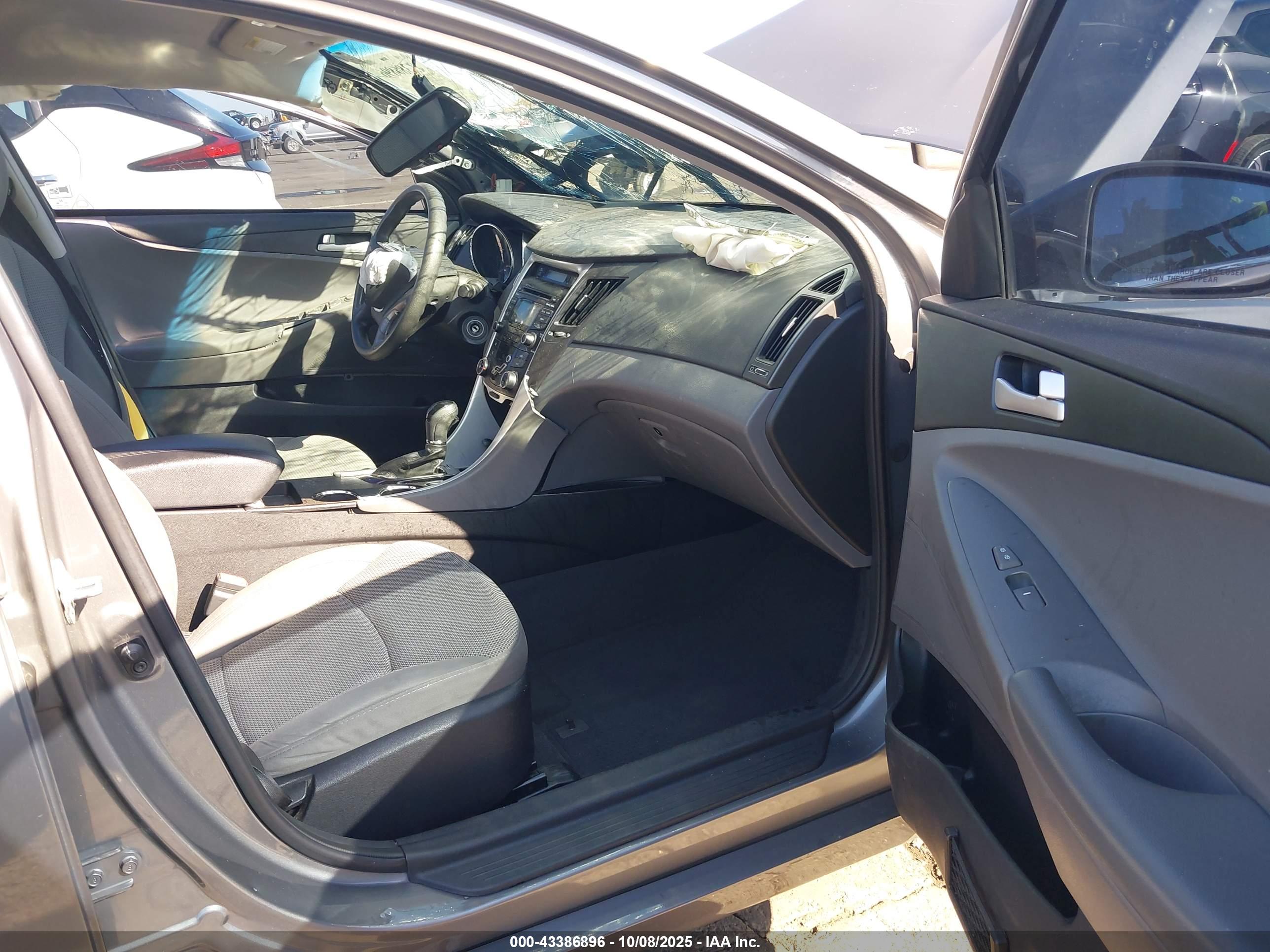 HYUNDAI SONATA image 5