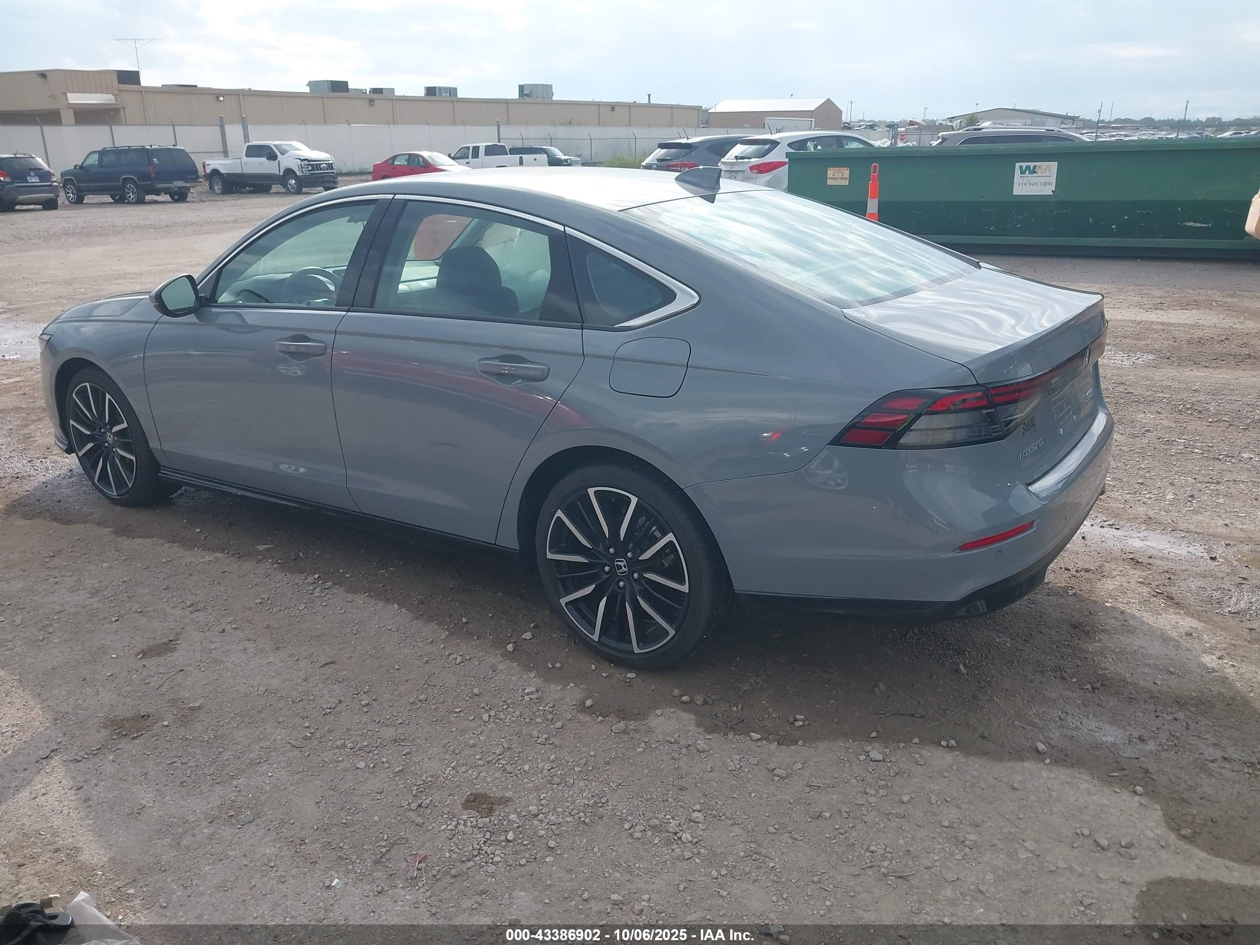 HONDA ACCORD image 3