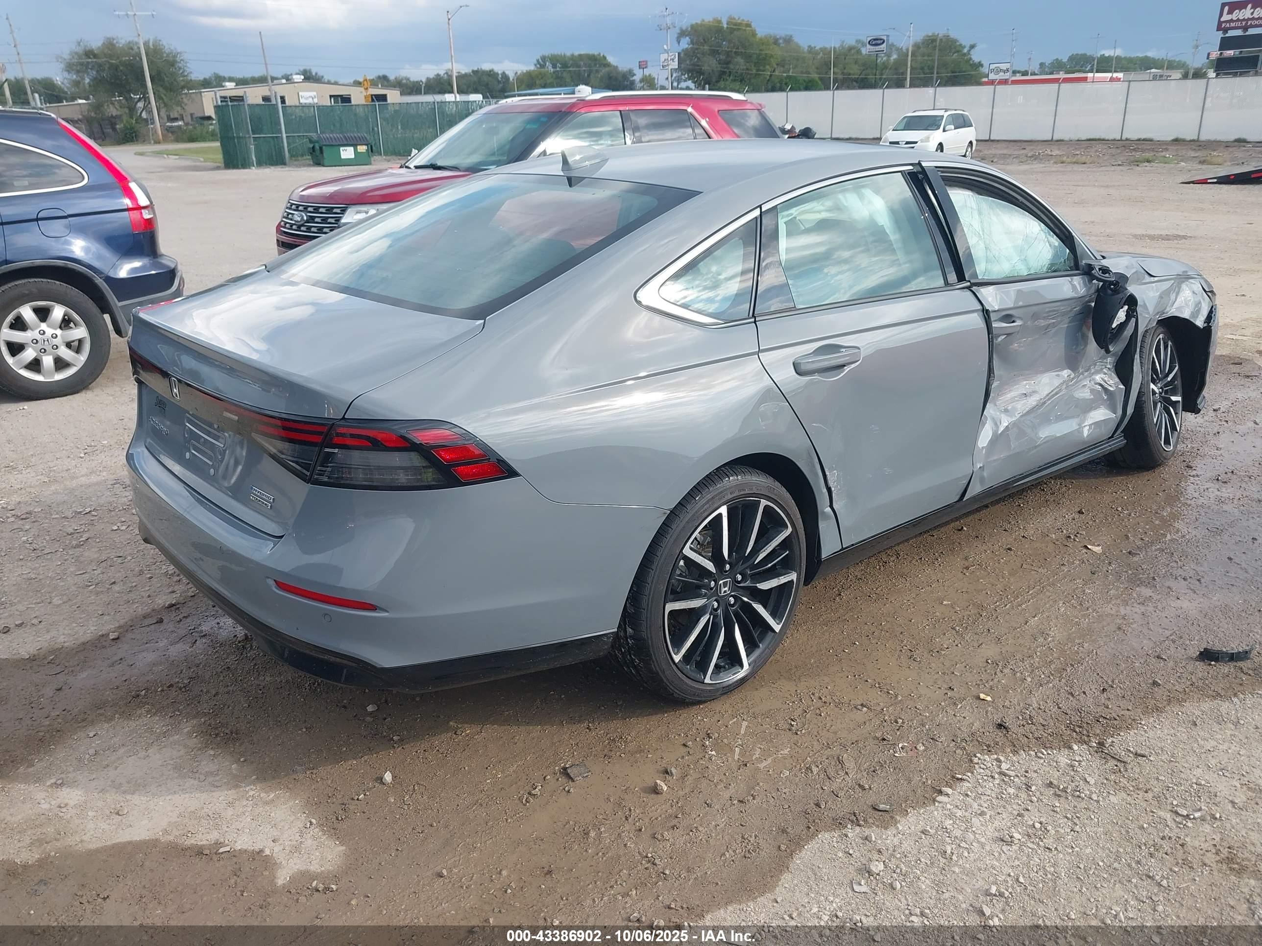 HONDA ACCORD image 4